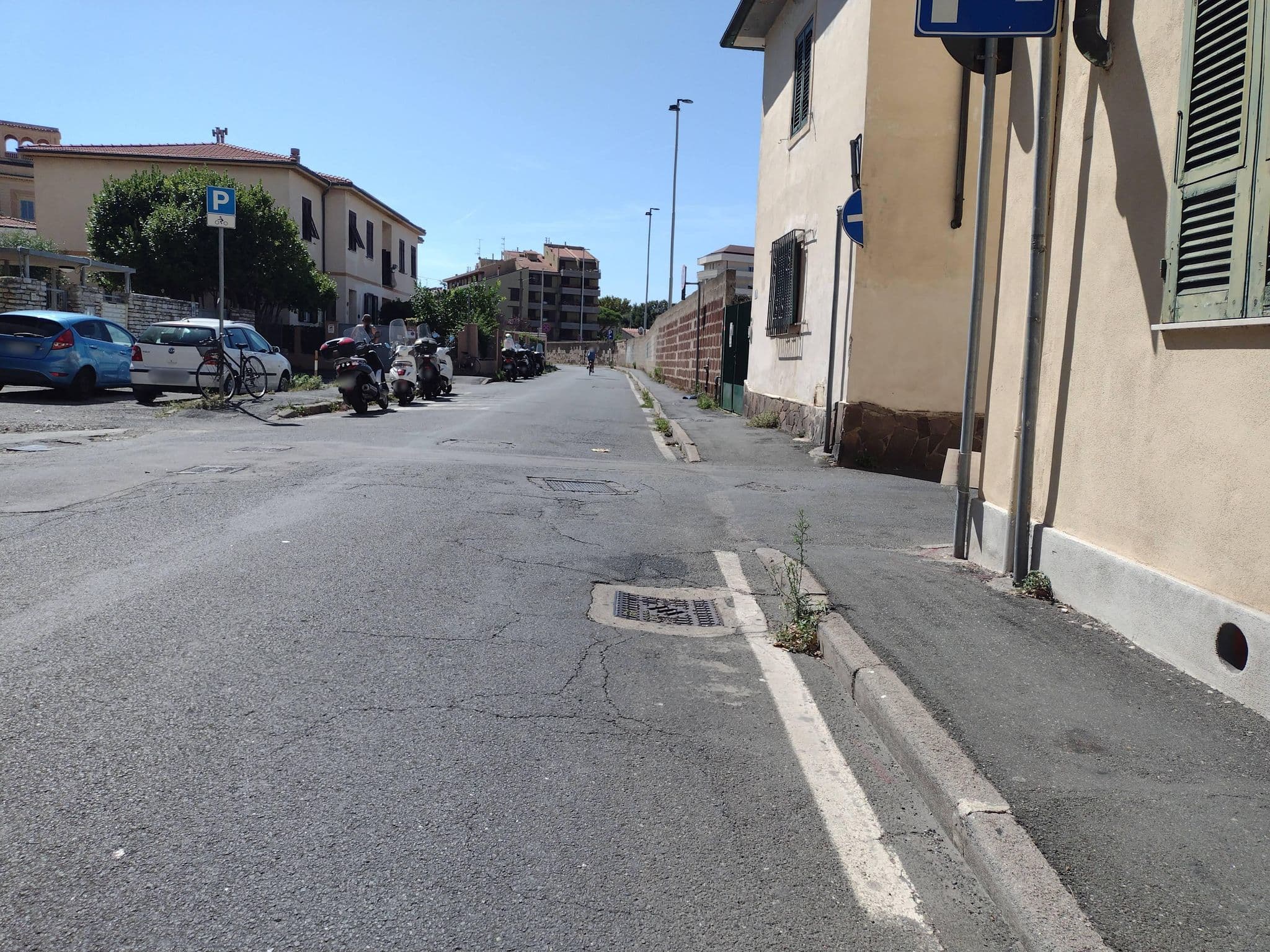 Street view near B&B In Acquaviva, Livorno — © kaeso (CC BY-SA · Mapillary)