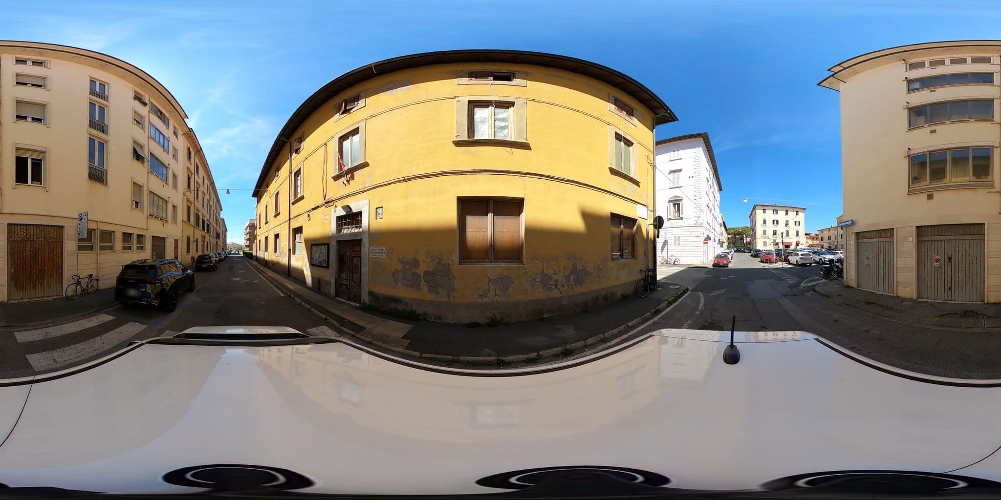 Street view near Acquamarina B&B, Livorno — © momix (CC BY-SA · Mapillary)