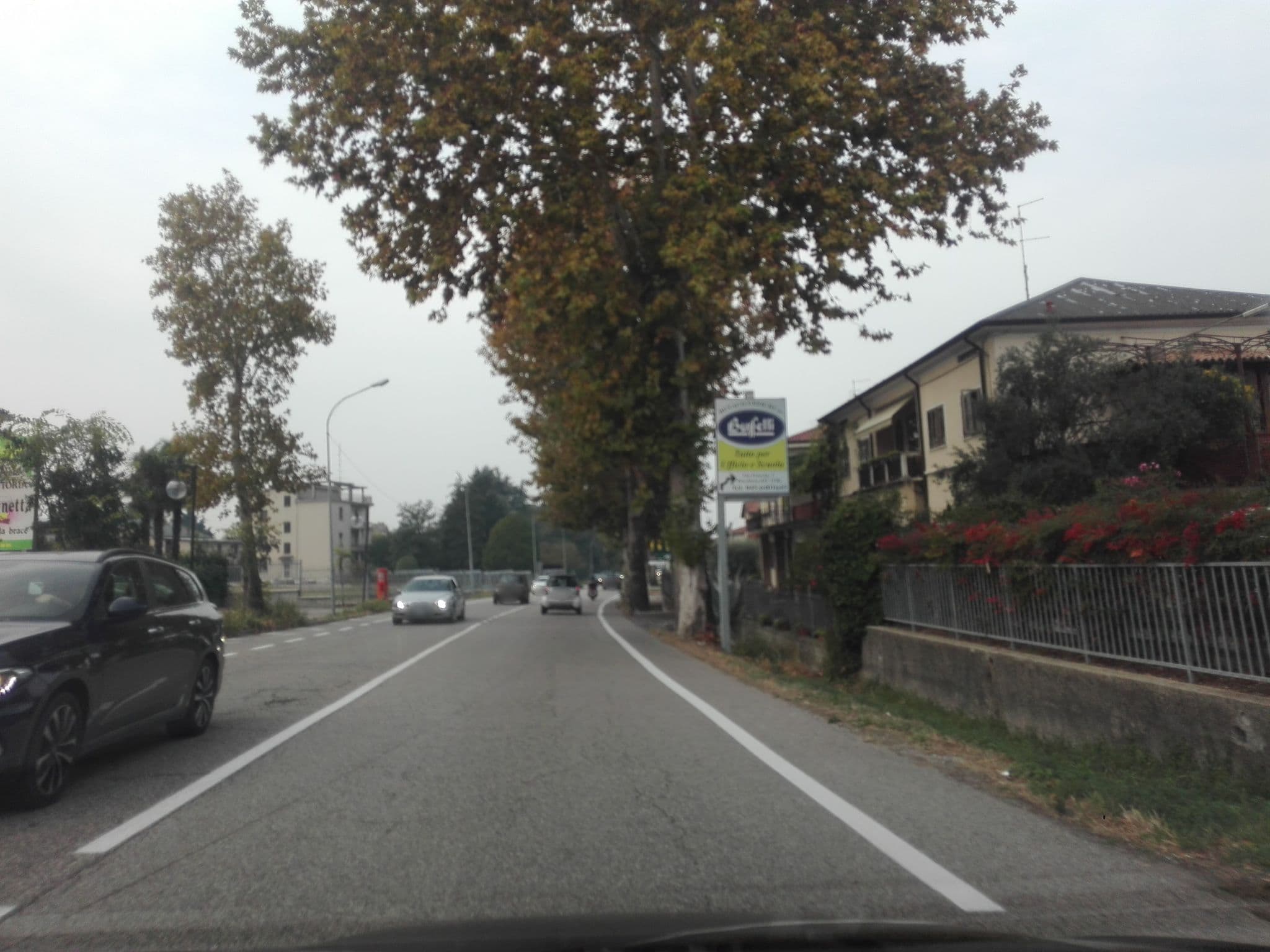 Street view near Albergo Pizzeria Tavernetta SAS, Cavalcaselle — © jas92 (CC BY-SA · Mapillary)
