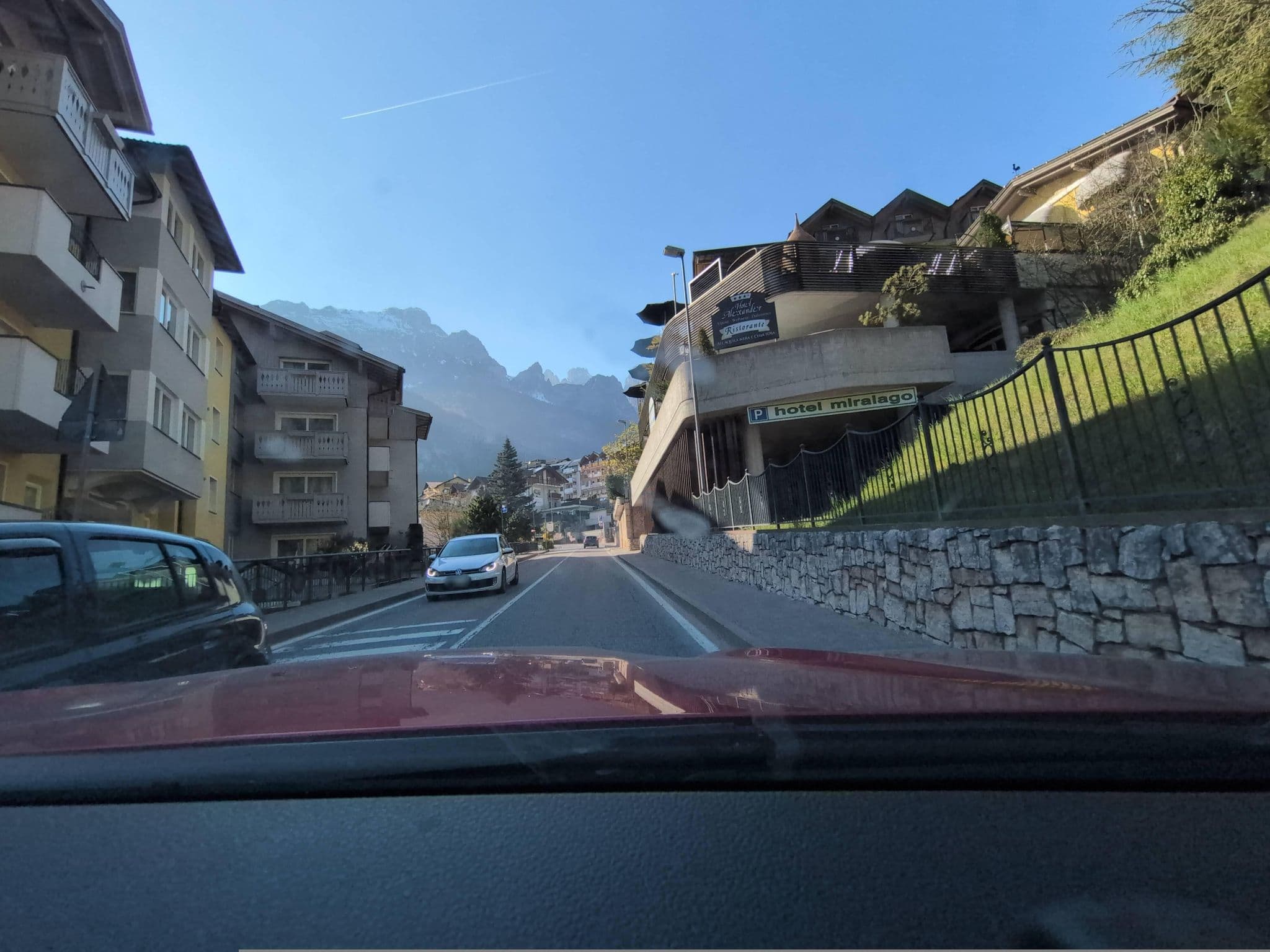 Street view near Hotel Belvedere di Sergio e Donato Giordani & C. SAS, Molveno — © wolfsolver (CC BY-SA · Mapillary)