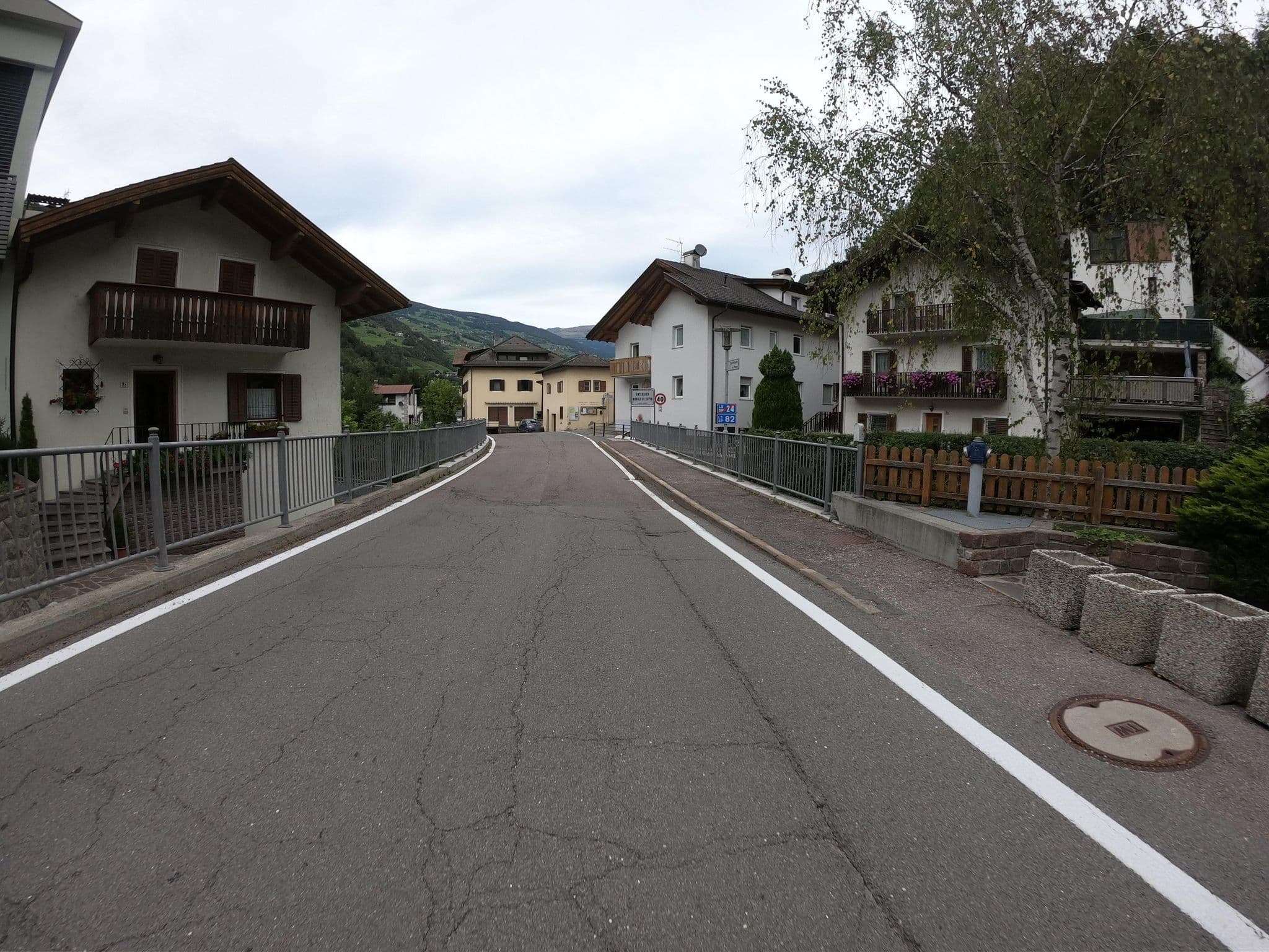 Street view near Rabensteiner Albin, Barbiano - Barbian — © joostjakob (CC BY-SA · Mapillary)