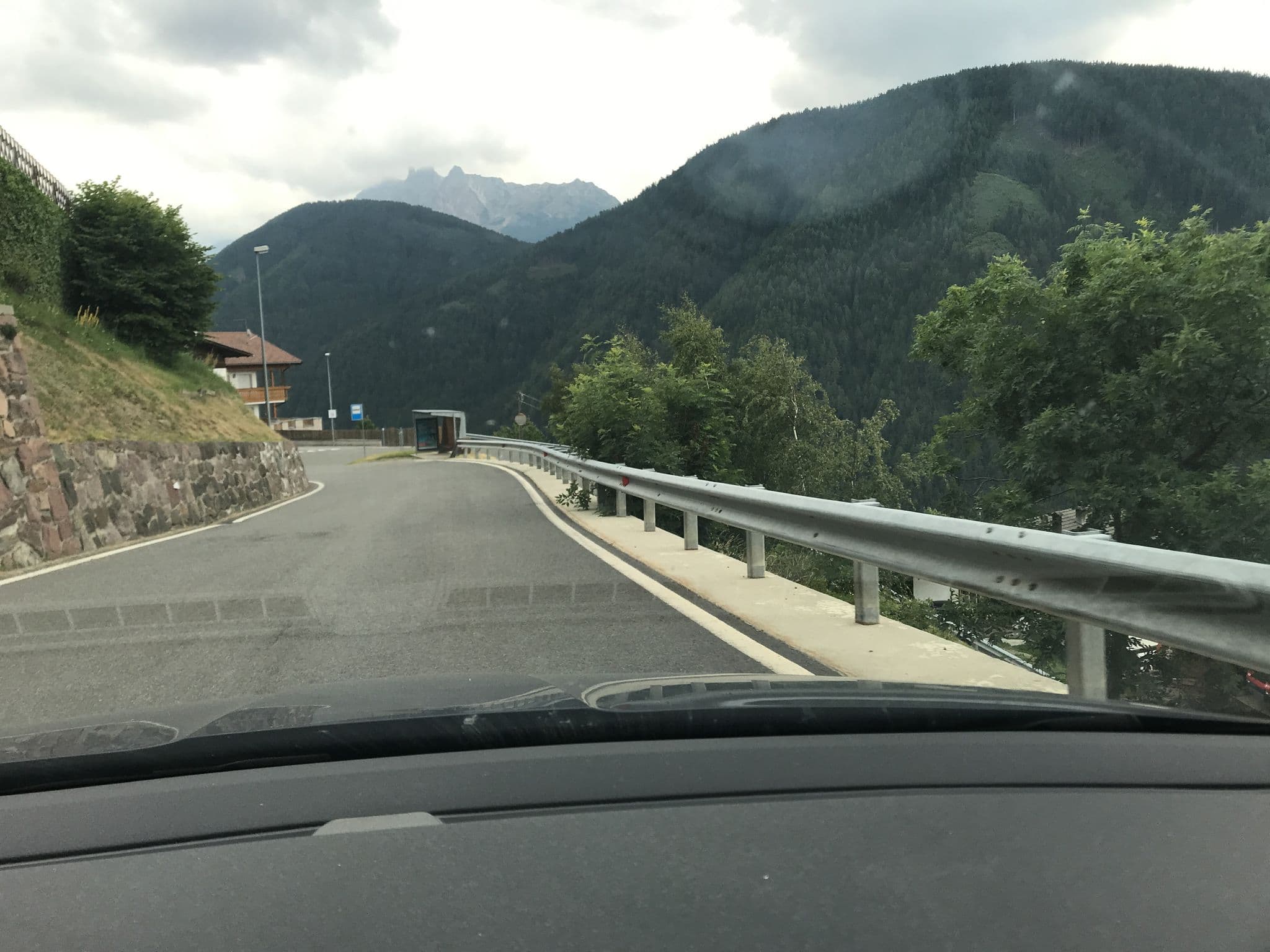Street view near Gasthof Jägerheim, Funes - Villnoess — © atze777 (CC BY-SA · Mapillary)