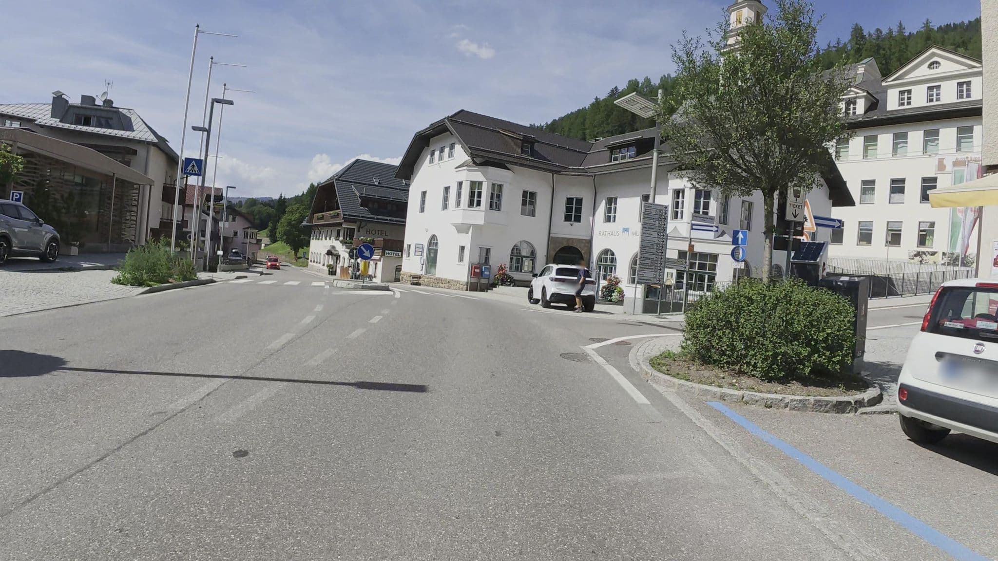 Street view near Zur Post, San Candido — © Guzzi_Franze (CC BY-SA · Mapillary)
