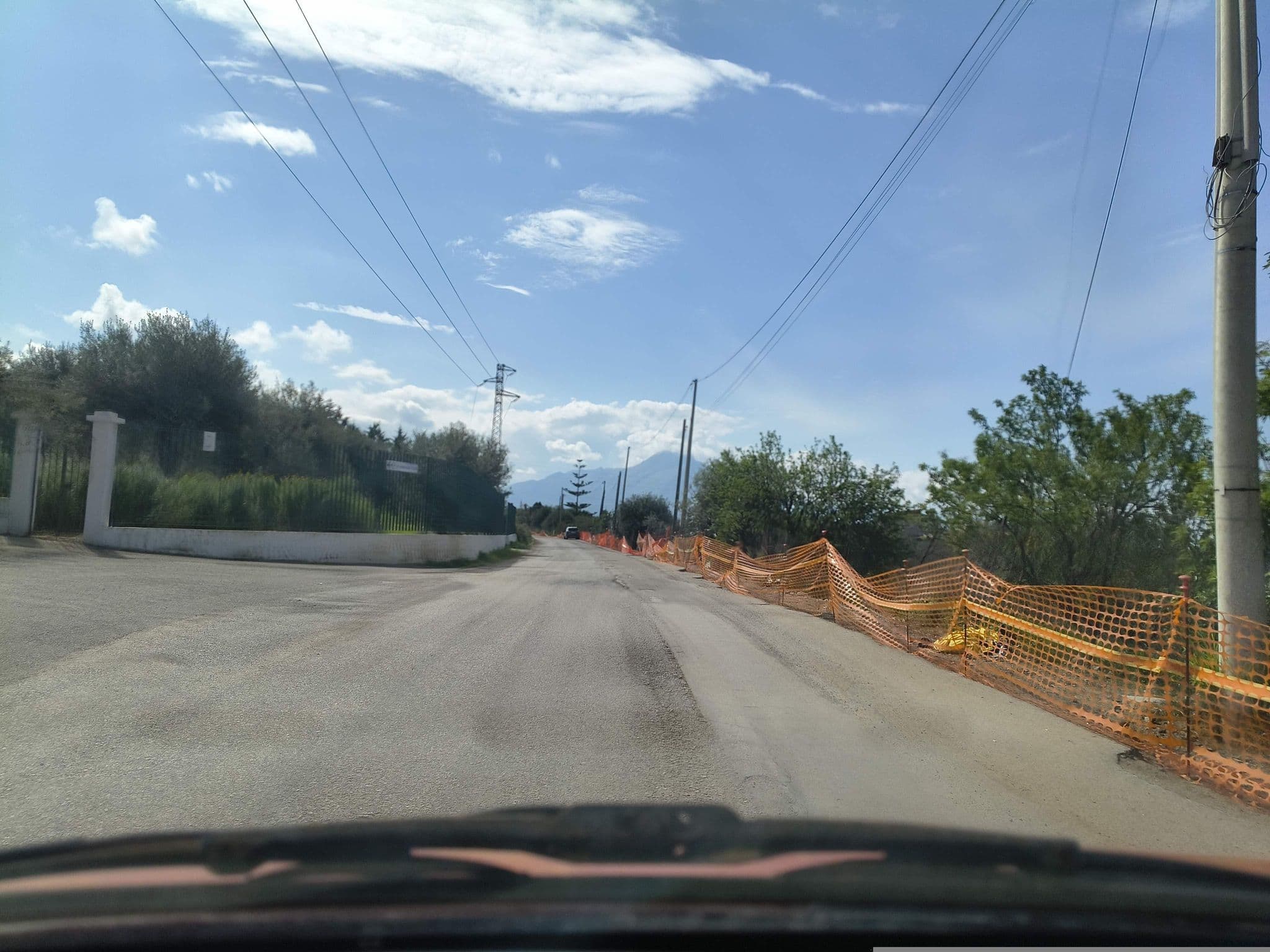 Street view near Le Madonie Golf Resort, Campofelice di Roccella — © kk4269302 (CC BY-SA · Mapillary)