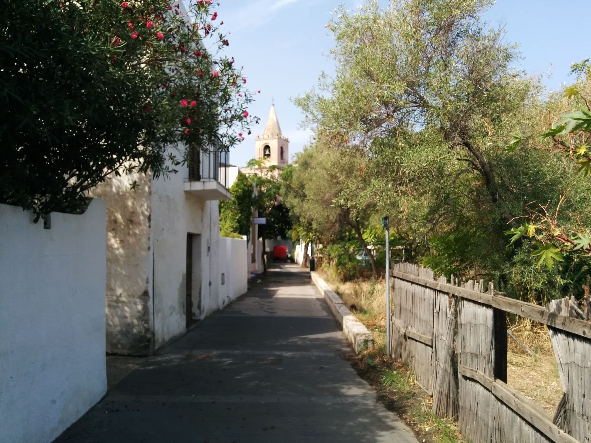Street view near Stromboliparadise Piscita, Canneto — © cmarqu (CC BY-SA · Mapillary)