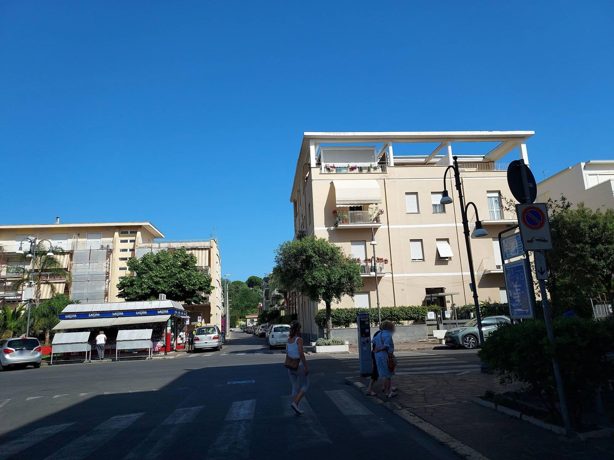 Street view near Affittacamere Piazza Mazzini, Terracina — © odiug (CC BY-SA · Mapillary)