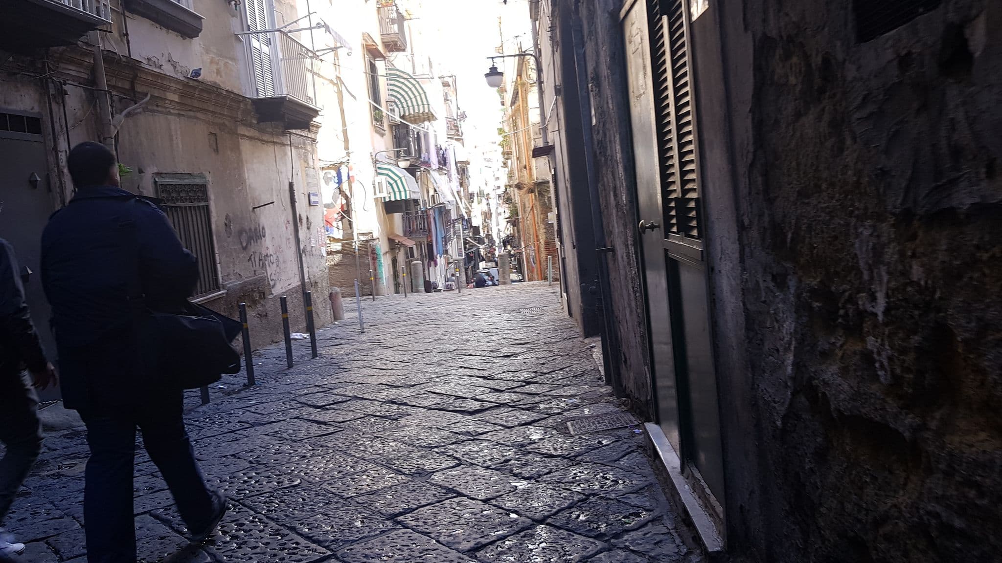Street view near La Terrazza sui Quartieri, Montecalvario — © 0122000022 (CC BY-SA · Mapillary)