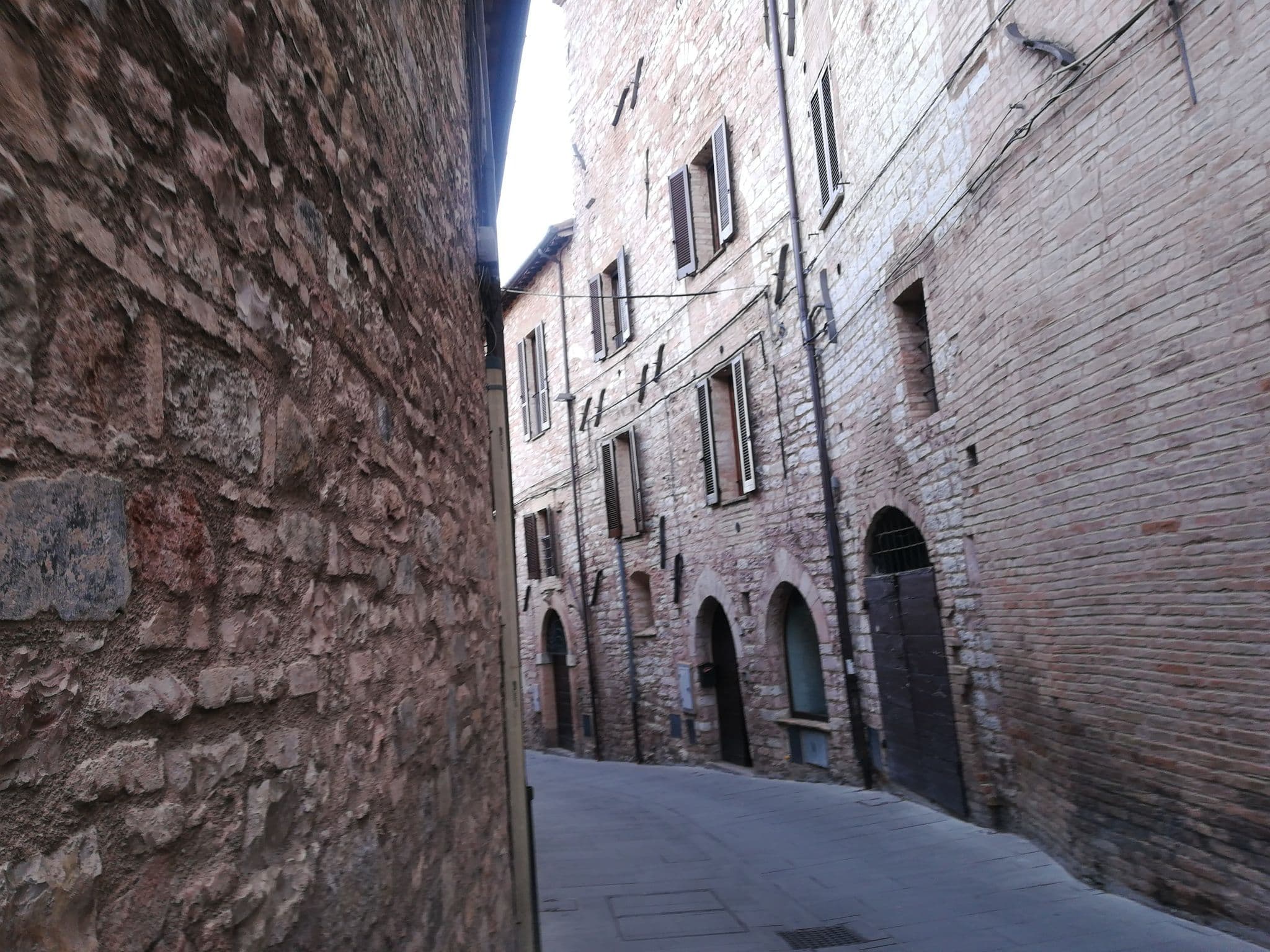 Street view near Le Volte Degli Angeli, Spello — © jeawrong (CC BY-SA · Mapillary)
