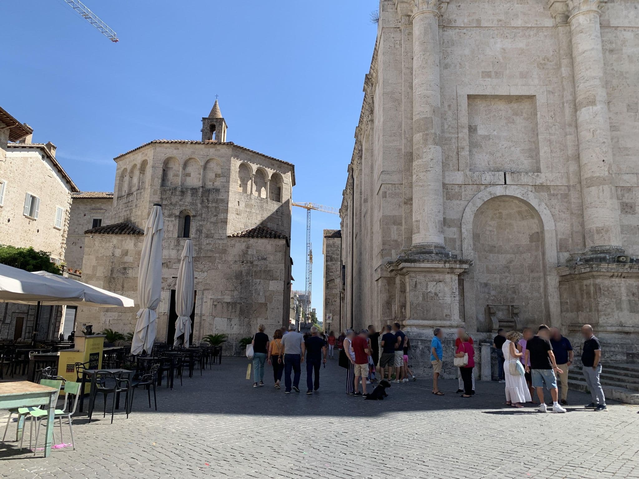 Street view near B&B Il Battistero, Ascoli Piceno — © robot8a (CC BY-SA · Mapillary)