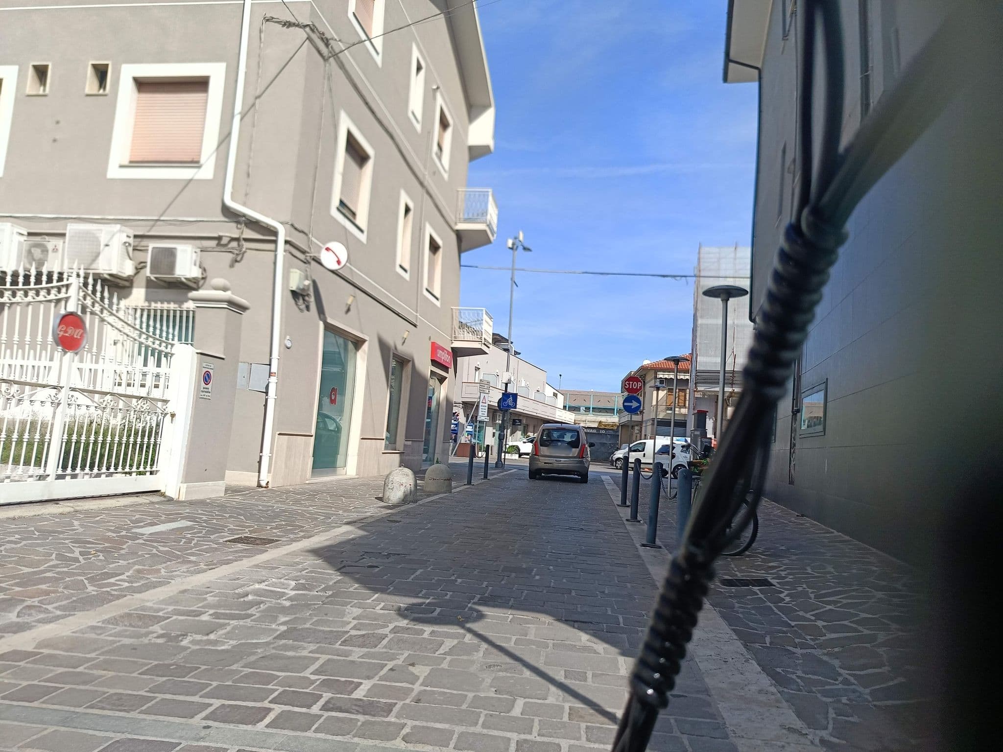 Street view near Orlando Karina Gabriela, Montesilvano — © jacopodimart (CC BY-SA · Mapillary)