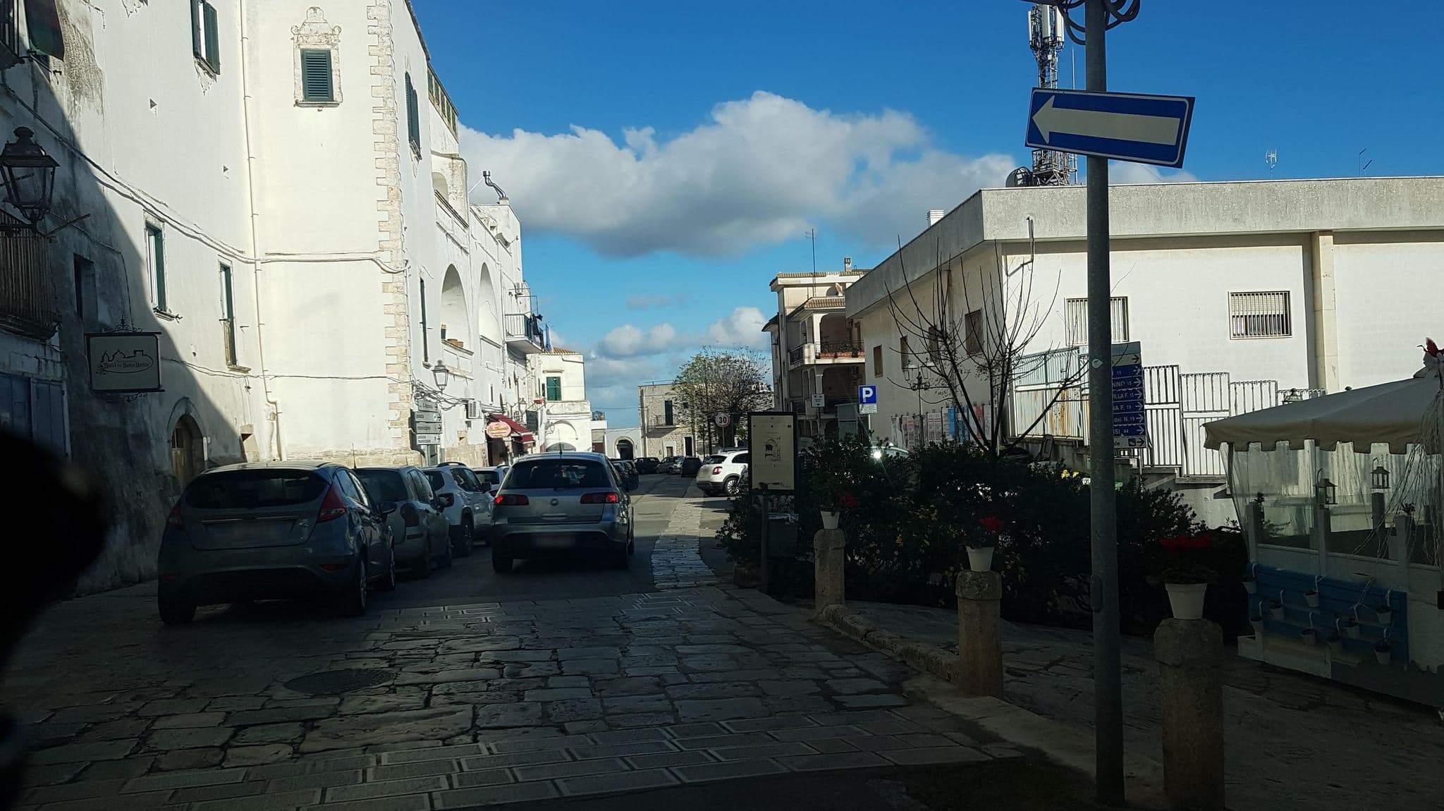 Street view near La Casa di Zia Caterina, Ceglie Messapica — © ale_zena_it (CC BY-SA · Mapillary)