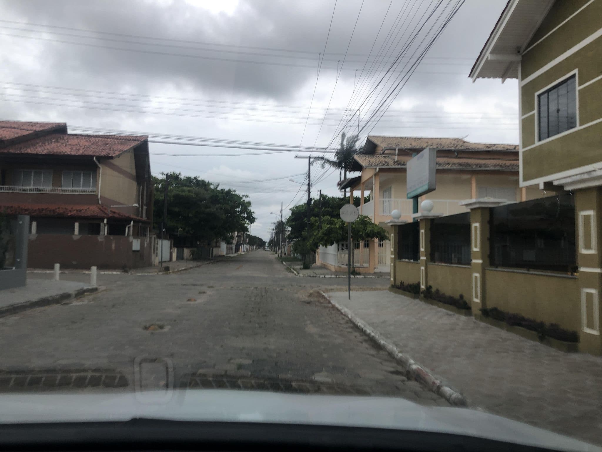 Street view near Residencial dos Reis, São Francisco do Sul — © alantiagofelipe (CC BY-SA · Mapillary)