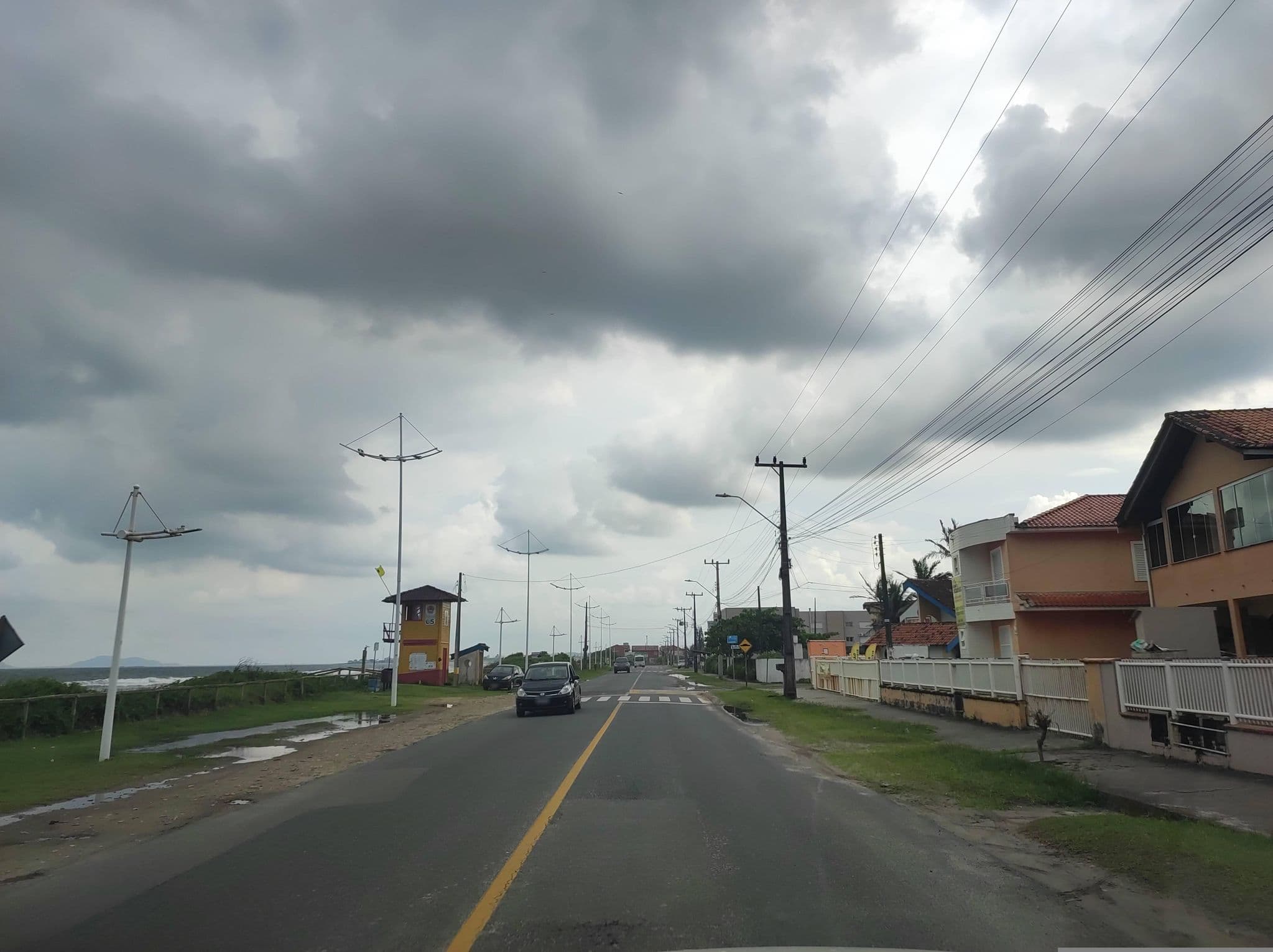 Street view near Pousada Malhete, Guaratuba — © diegokrein (CC BY-SA · Mapillary)