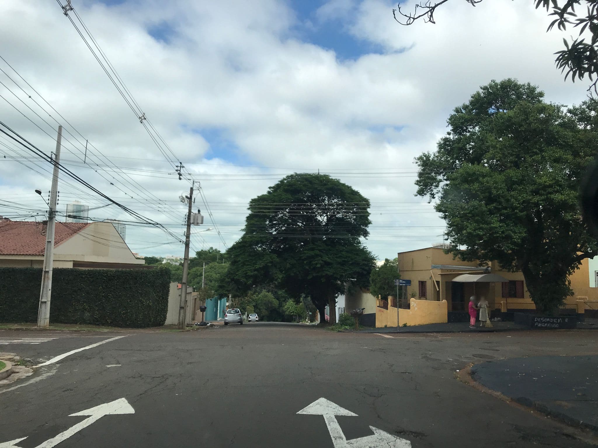 Street view near Pousada Âncora, Londrina — © wesleygmartins (CC BY-SA · Mapillary)