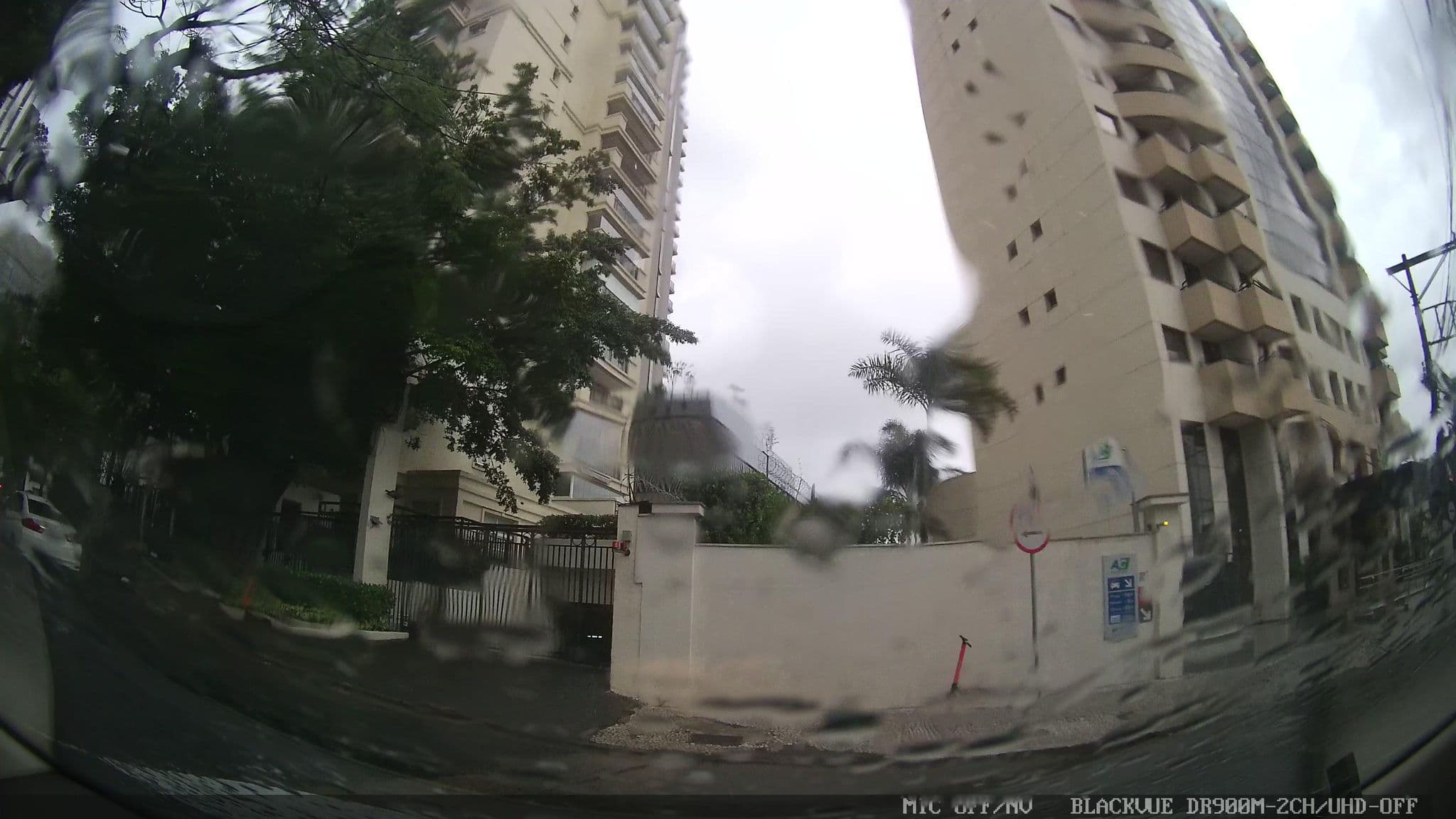 Street view near Quality Faria Lima, Pinheiros — © marciosampaio (CC BY-SA · Mapillary)