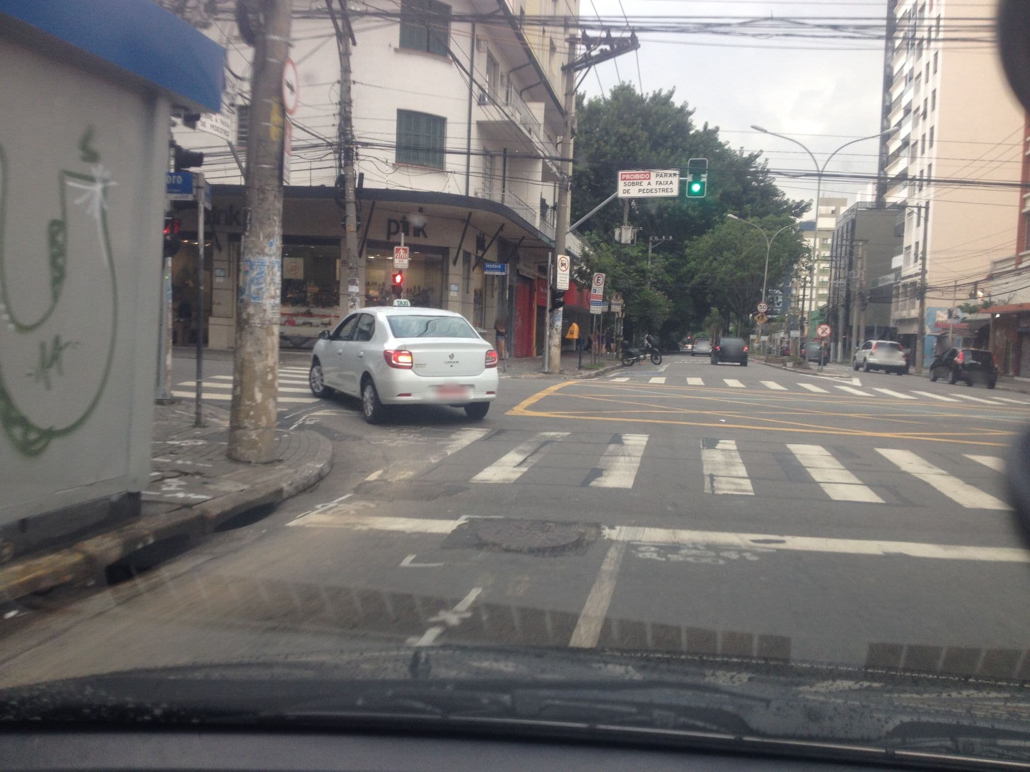 Street view near Uniclass Hotel São Paulo, Pinheiros — © jglacerda (CC BY-SA · Mapillary)