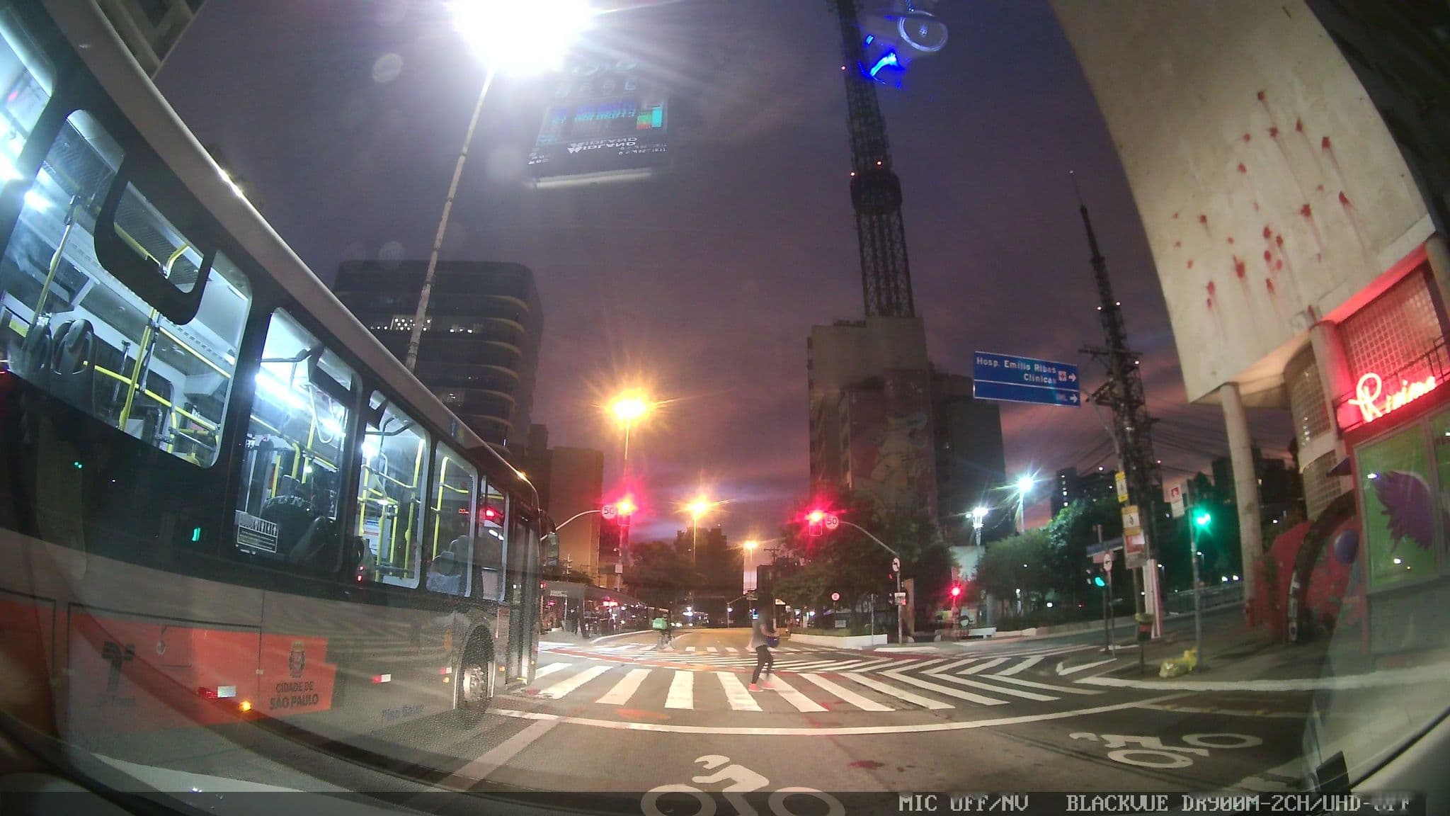 Street view near Formule 1 Paraíso, Consolação — © marciosampaio (CC BY-SA · Mapillary)