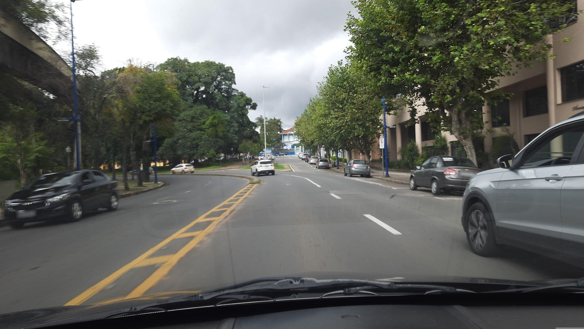 Street view near Piscina AFPESP Poços de Caldas, Poços de Caldas — © alemenezes (CC BY-SA · Mapillary)