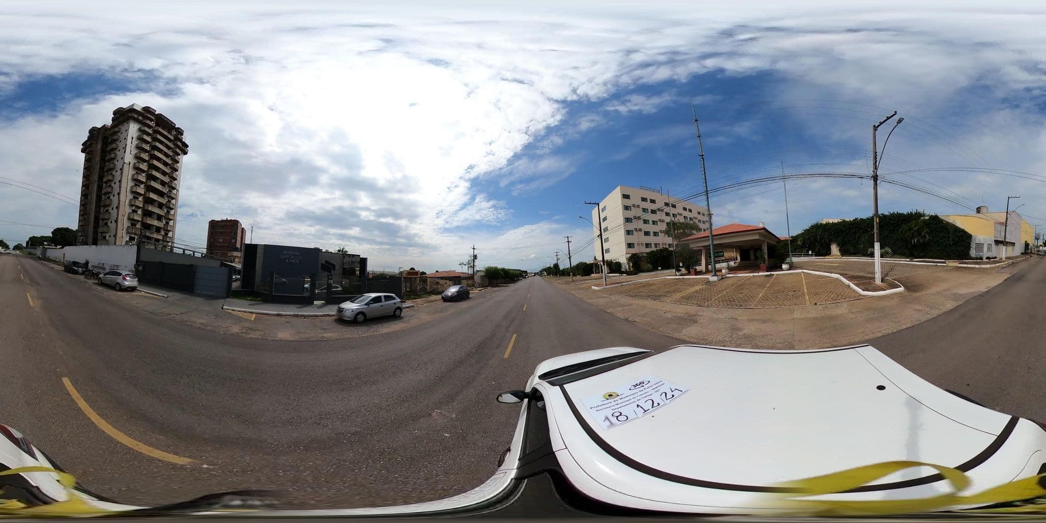 Street view near Hotel de Luxo Aquarius Porto Velho, Porto Velho — © jaderbavaresco (CC BY-SA · Mapillary)