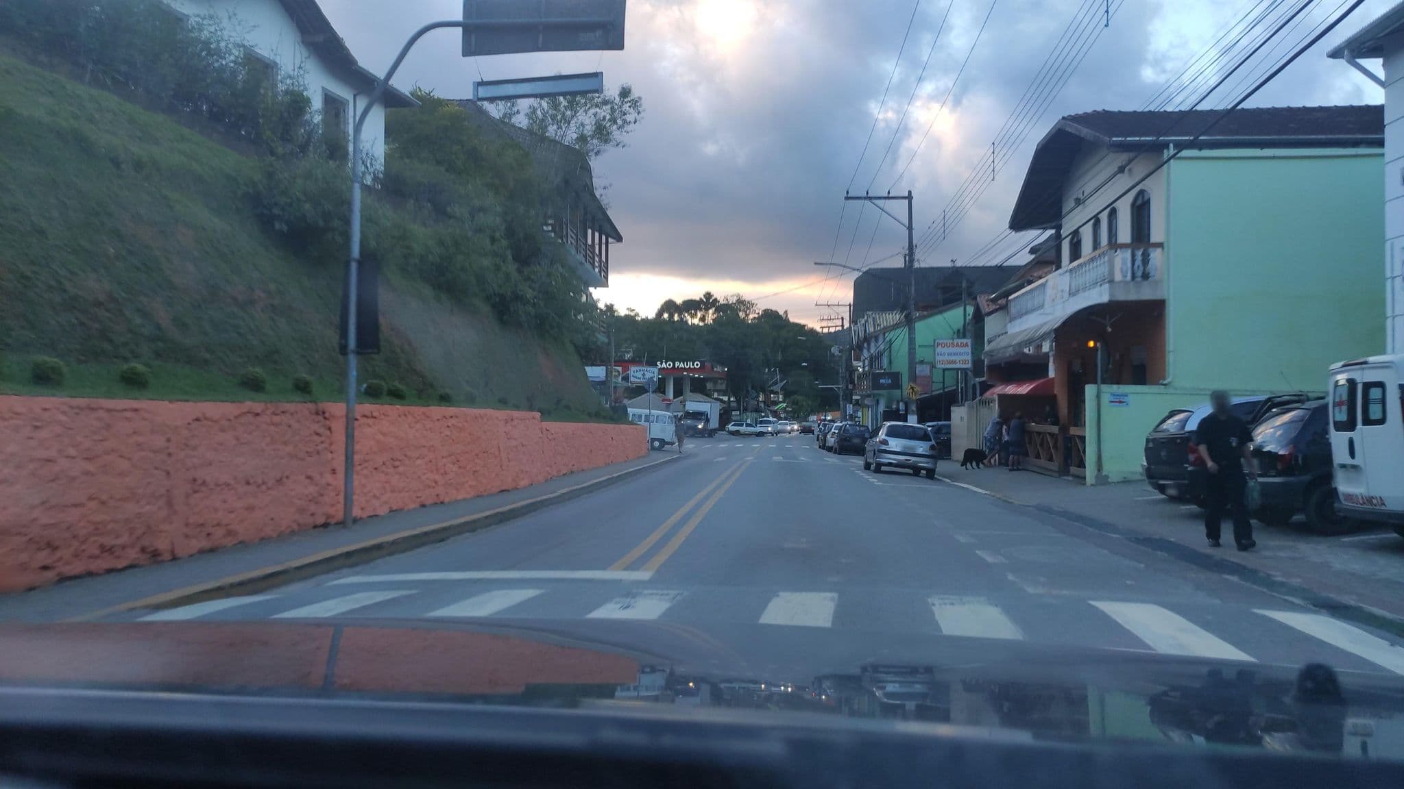 Street view near Pousada São Benedito, Santo Antônio do Pinhal — © fepol (CC BY-SA · Mapillary)