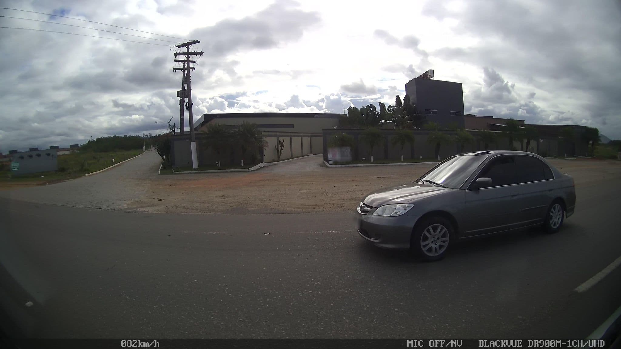 Street view near Mar e Mar Motel, Macaé — © kaart_2 (CC BY-SA · Mapillary)