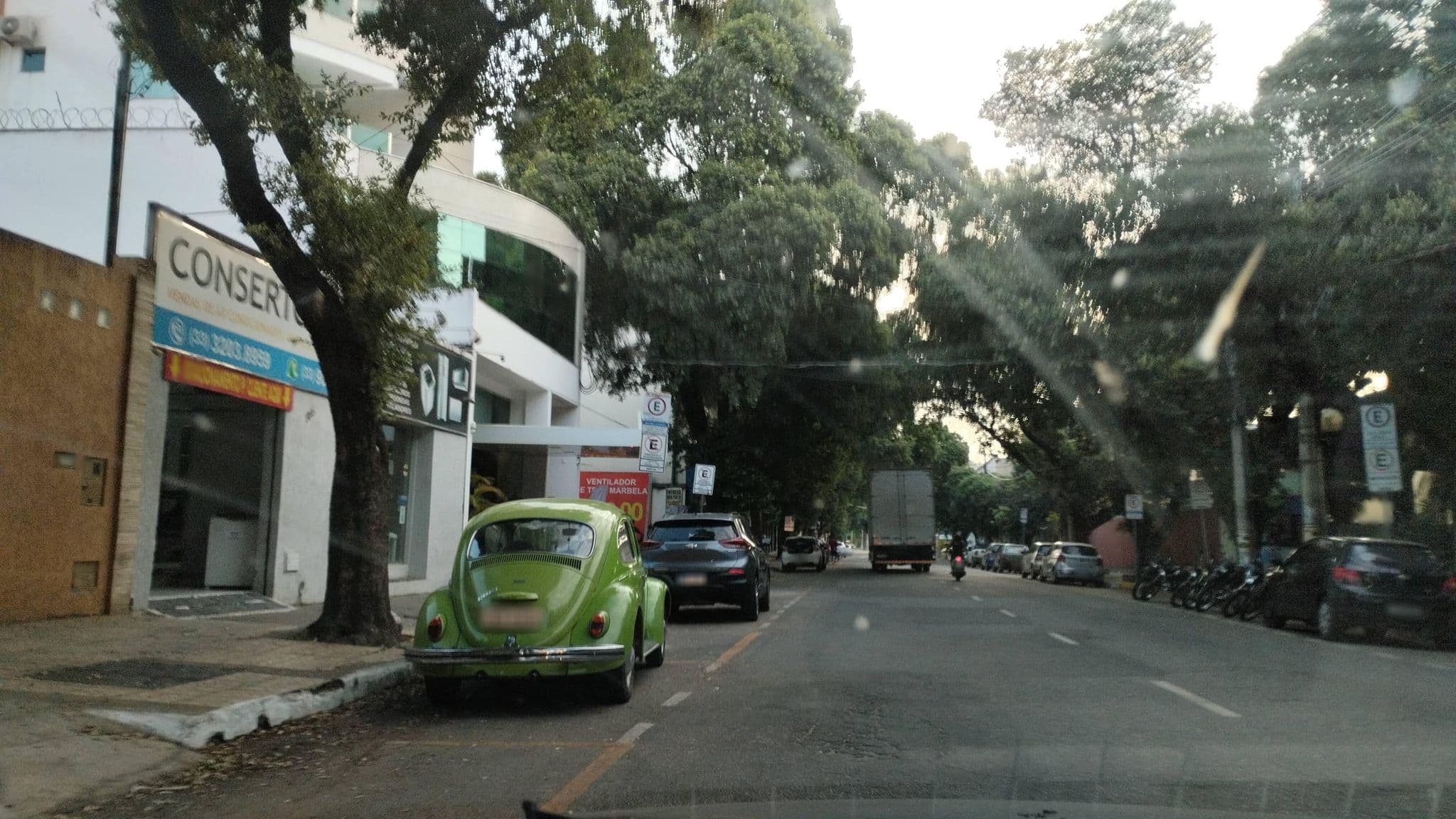 Street view near real master hotel, Governador Valadares — © Kaart_Local (CC BY-SA · Mapillary)
