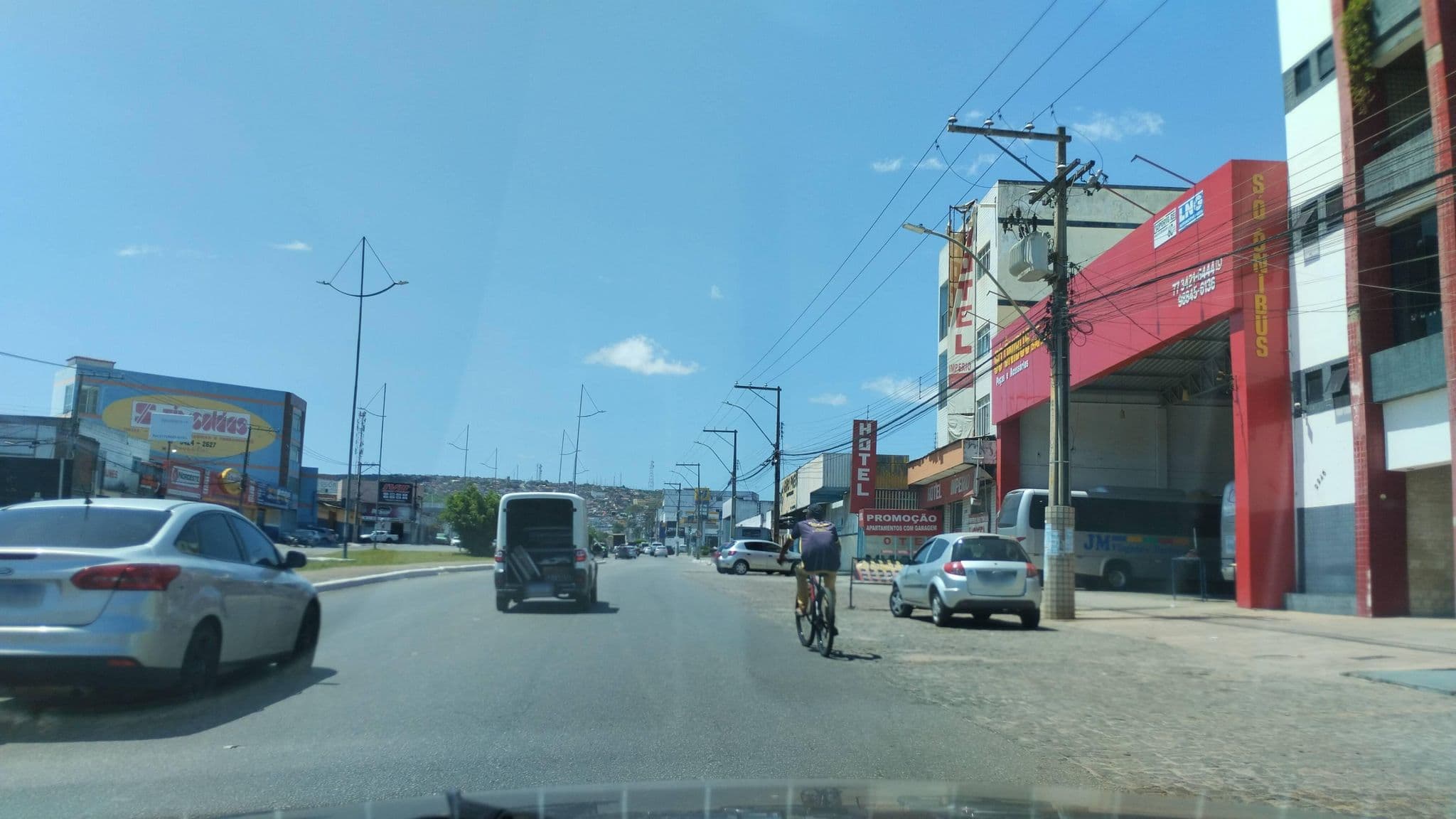 Street view near Hotel São Paulo, Vitória da Conquista — © Kaart_Local (CC BY-SA · Mapillary)