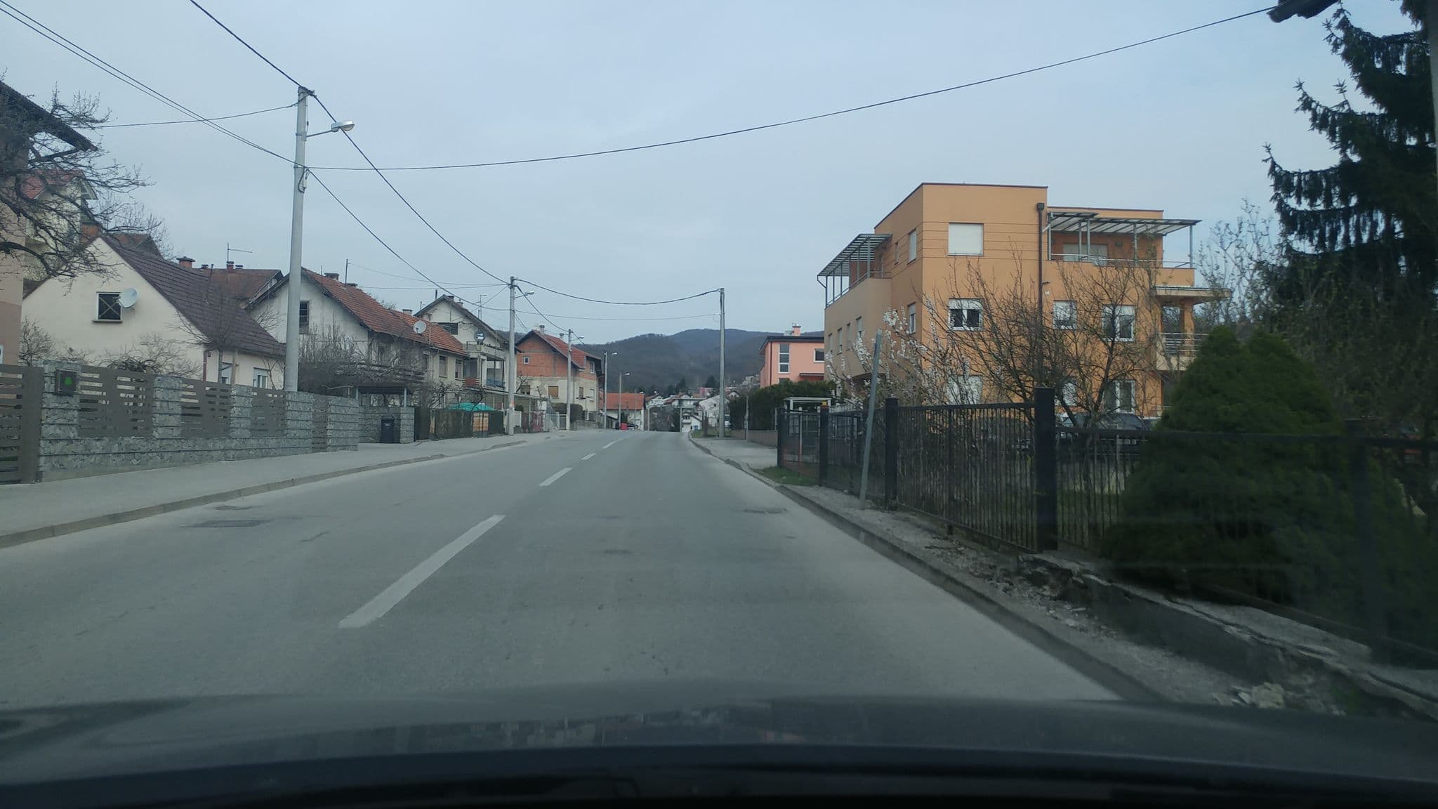 Street view near apartman Old Pear, Jankomir — © keetopsina (CC BY-SA · Mapillary)