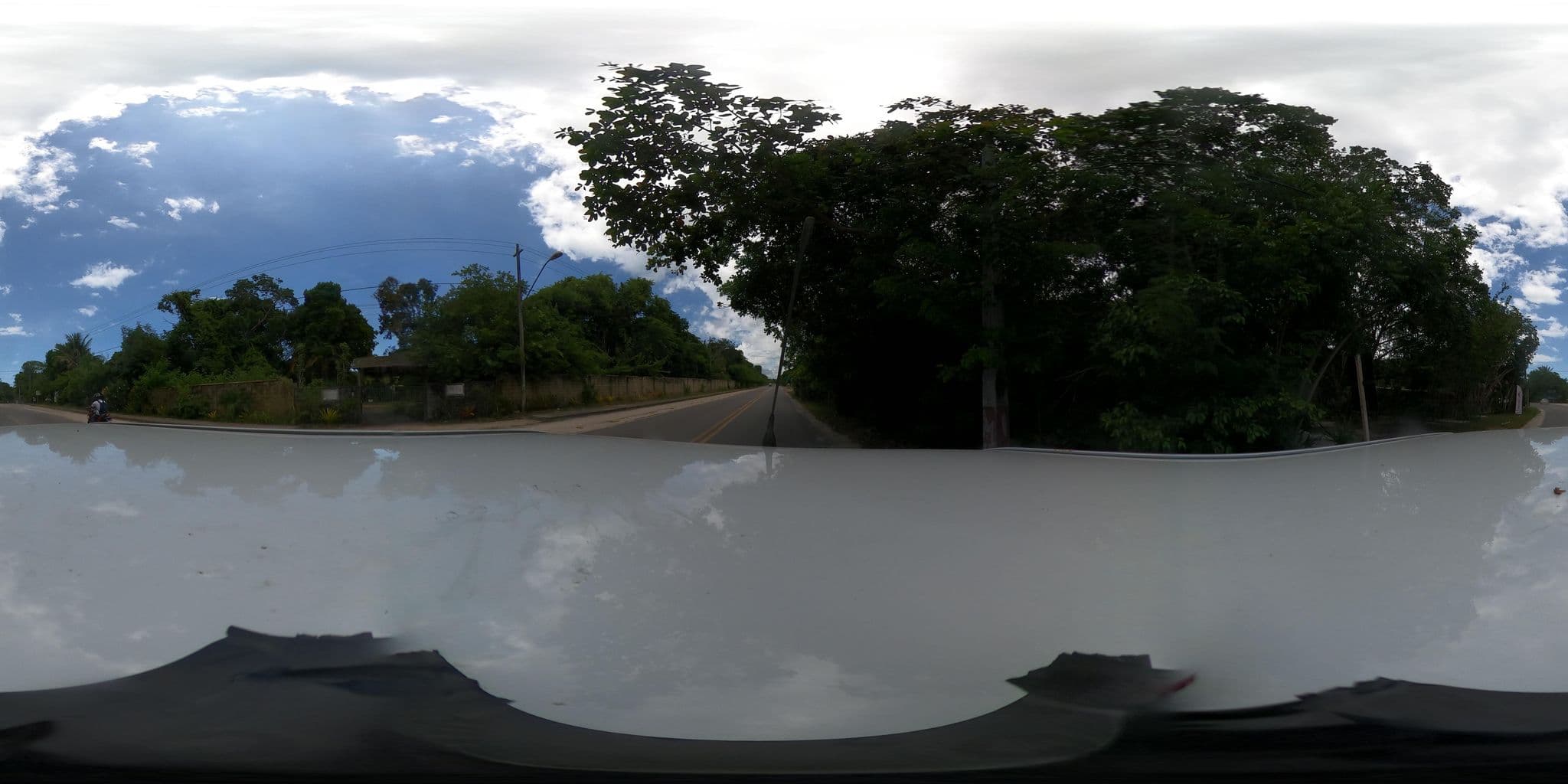 Street view near Pousada e Camping Cajuzeiro, Santa Cruz Cabrália — © mauriciomensura (CC BY-SA · Mapillary)