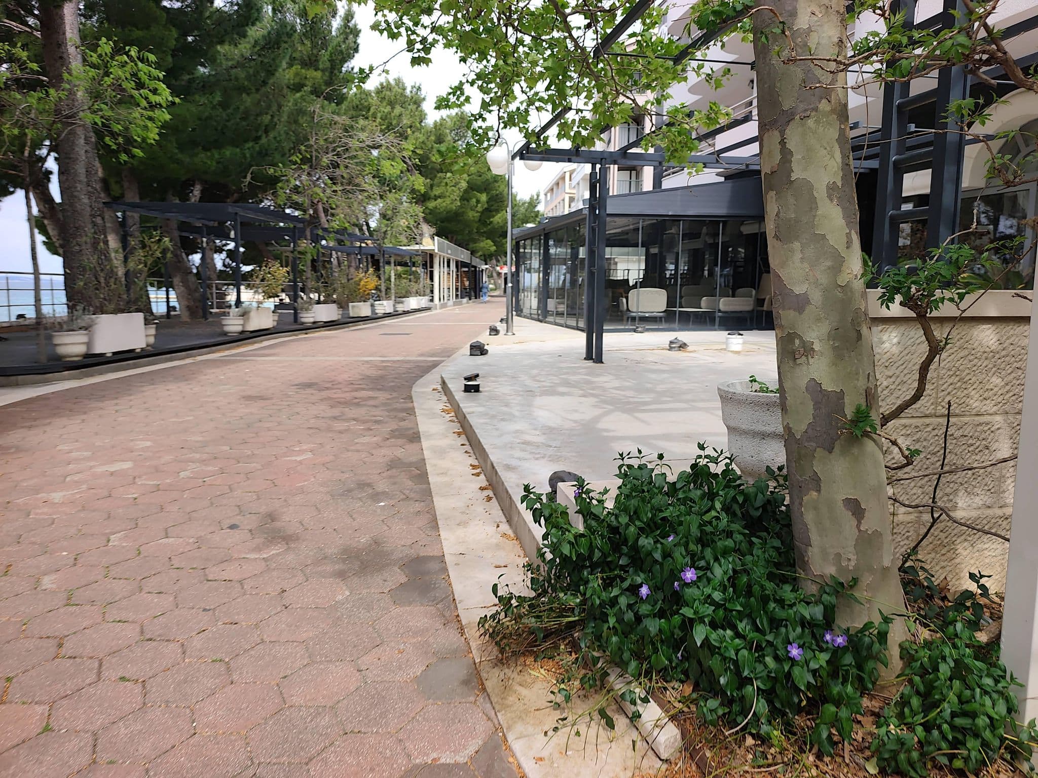Street view near Milenij, Makarska — © Duro (CC BY-SA · Mapillary)