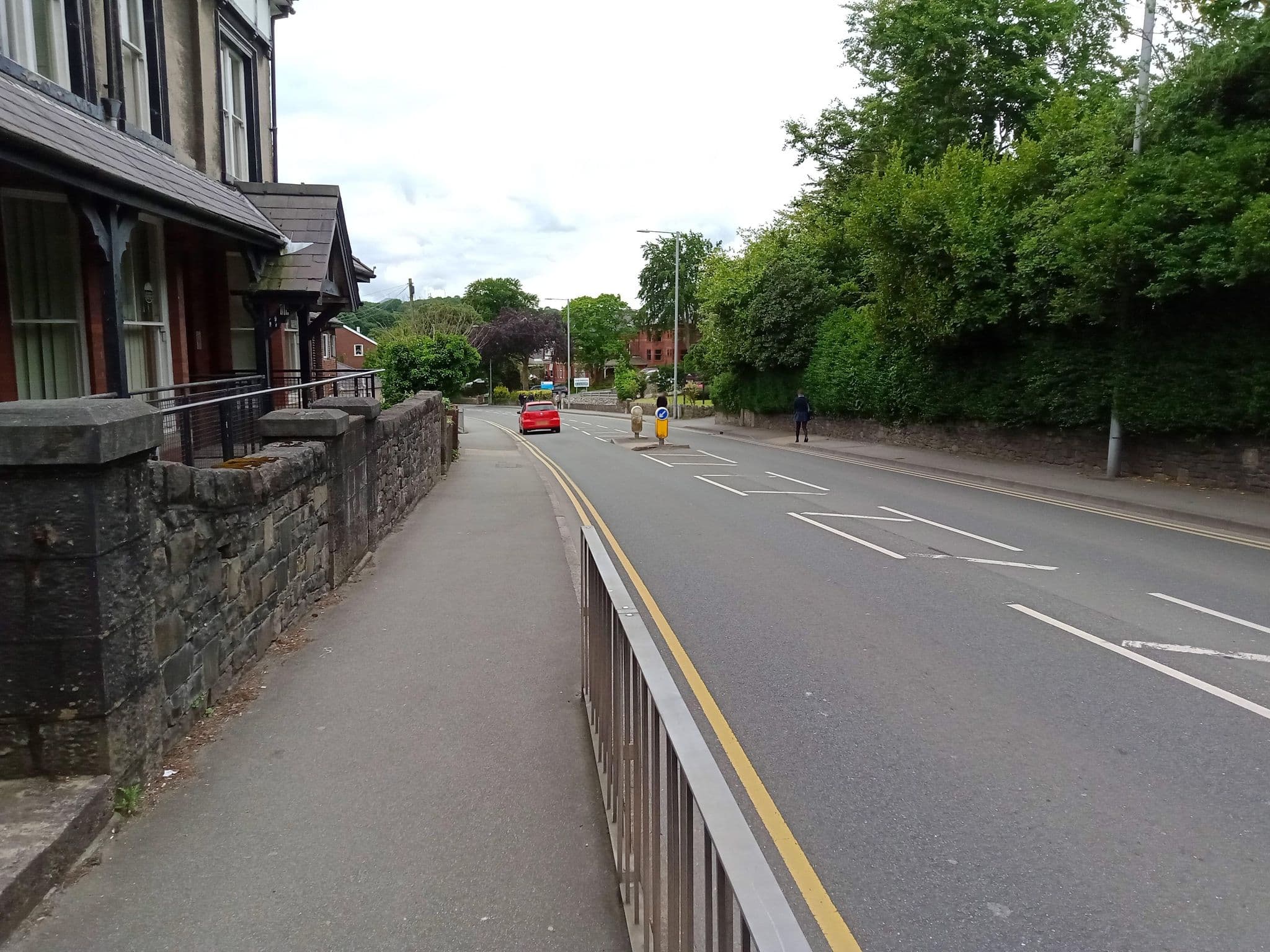 Street view near Pendinas Hostels, Menai Bridge — © annekaro (CC BY-SA · Mapillary)
