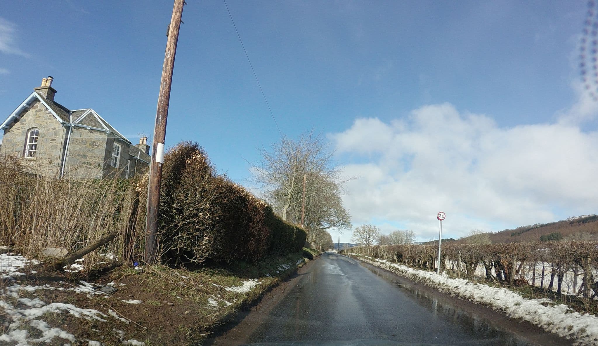 Street view near Inchmagrannachan Farm Holiday Cottages, Dunkeld — © hobgoblin (CC BY-SA · Mapillary)