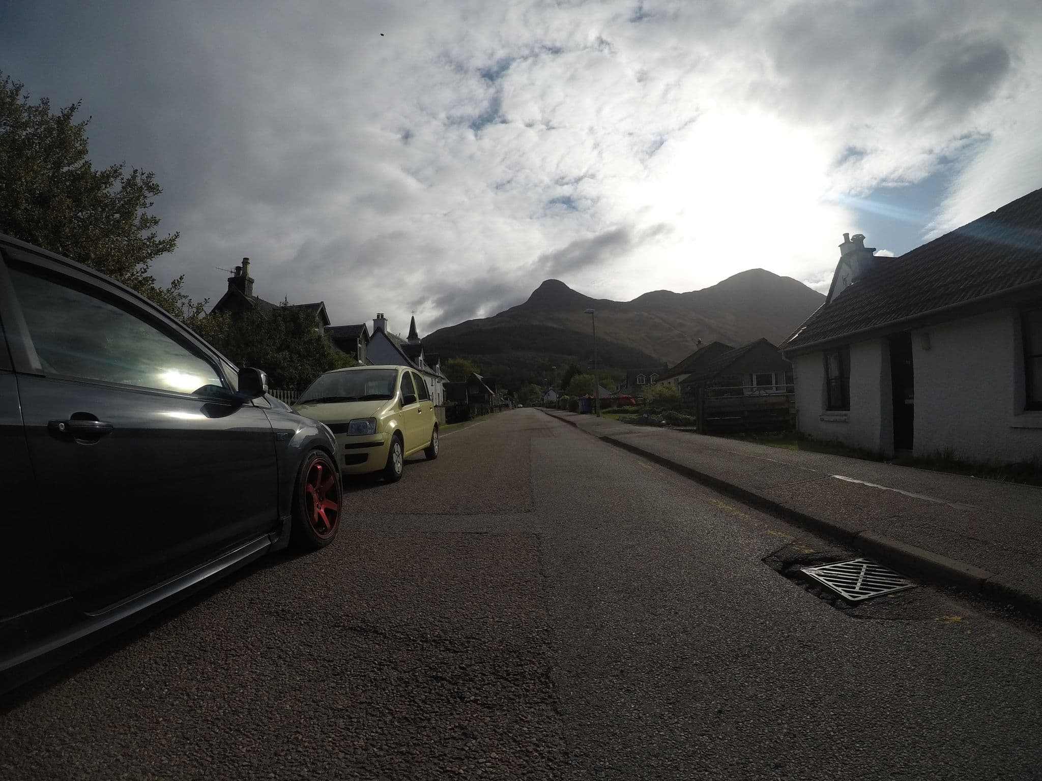 Street view near Potters Cottage, Fort William — © chrisbeddow (CC BY-SA · Mapillary)