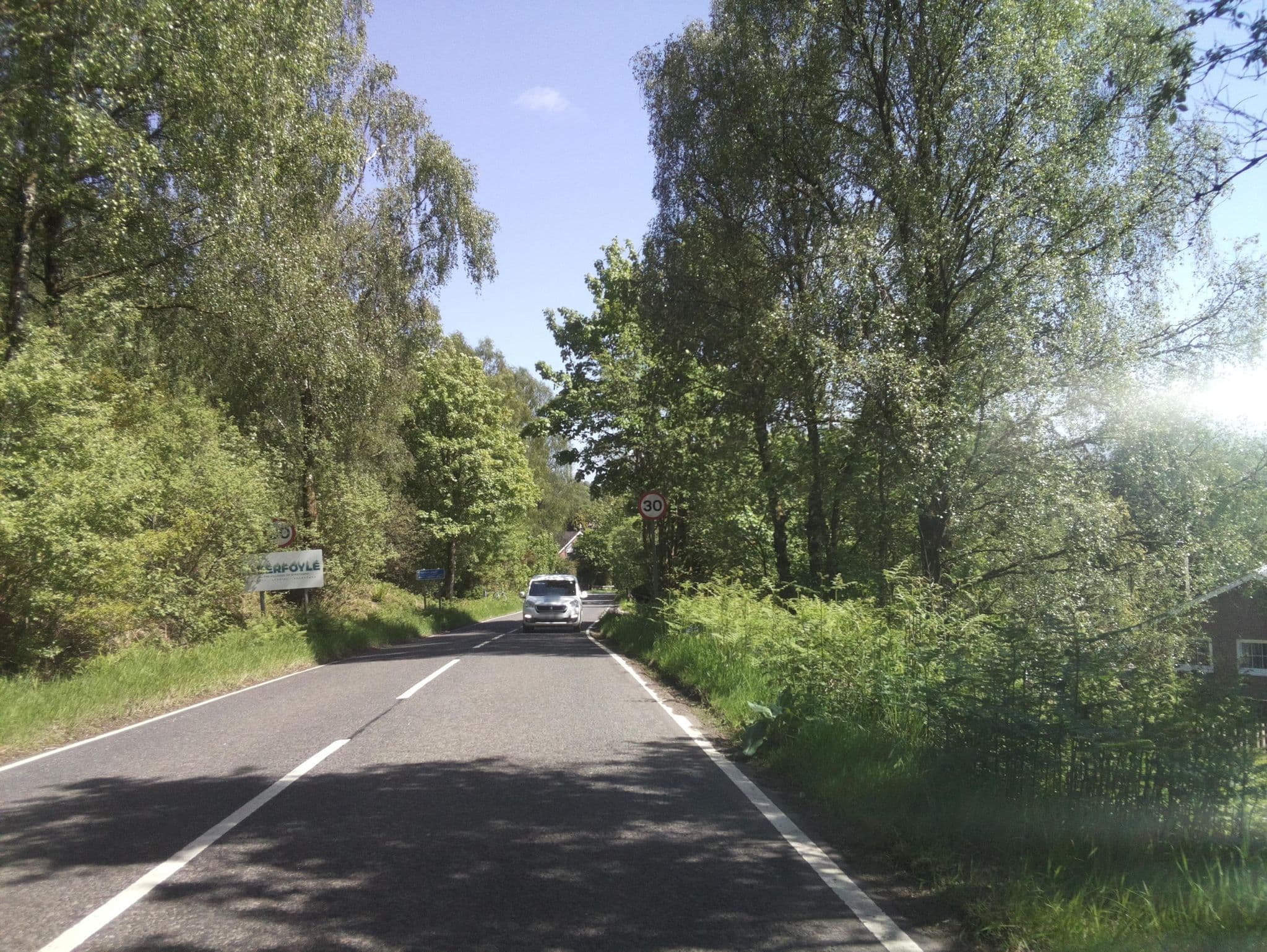 Street view near The Bield, Callander — © southglos (CC BY-SA · Mapillary)
