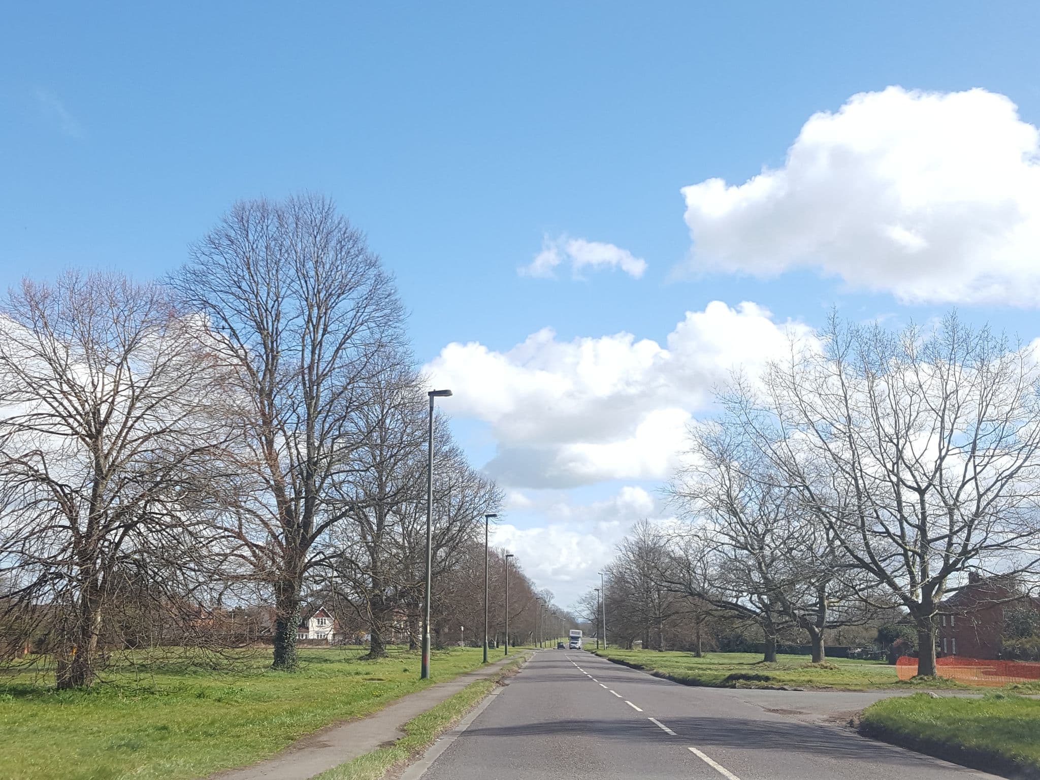 Street view near Trehern House B&B, Great Malvern — © domdomegg (CC BY-SA · Mapillary)