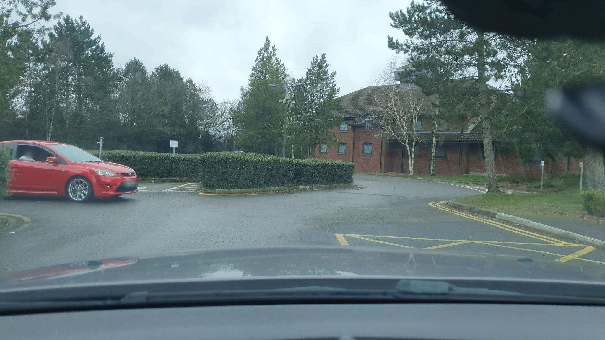 Street view near Hilton Newbury Centre, Newbury — © themadcabbie (CC BY-SA · Mapillary)