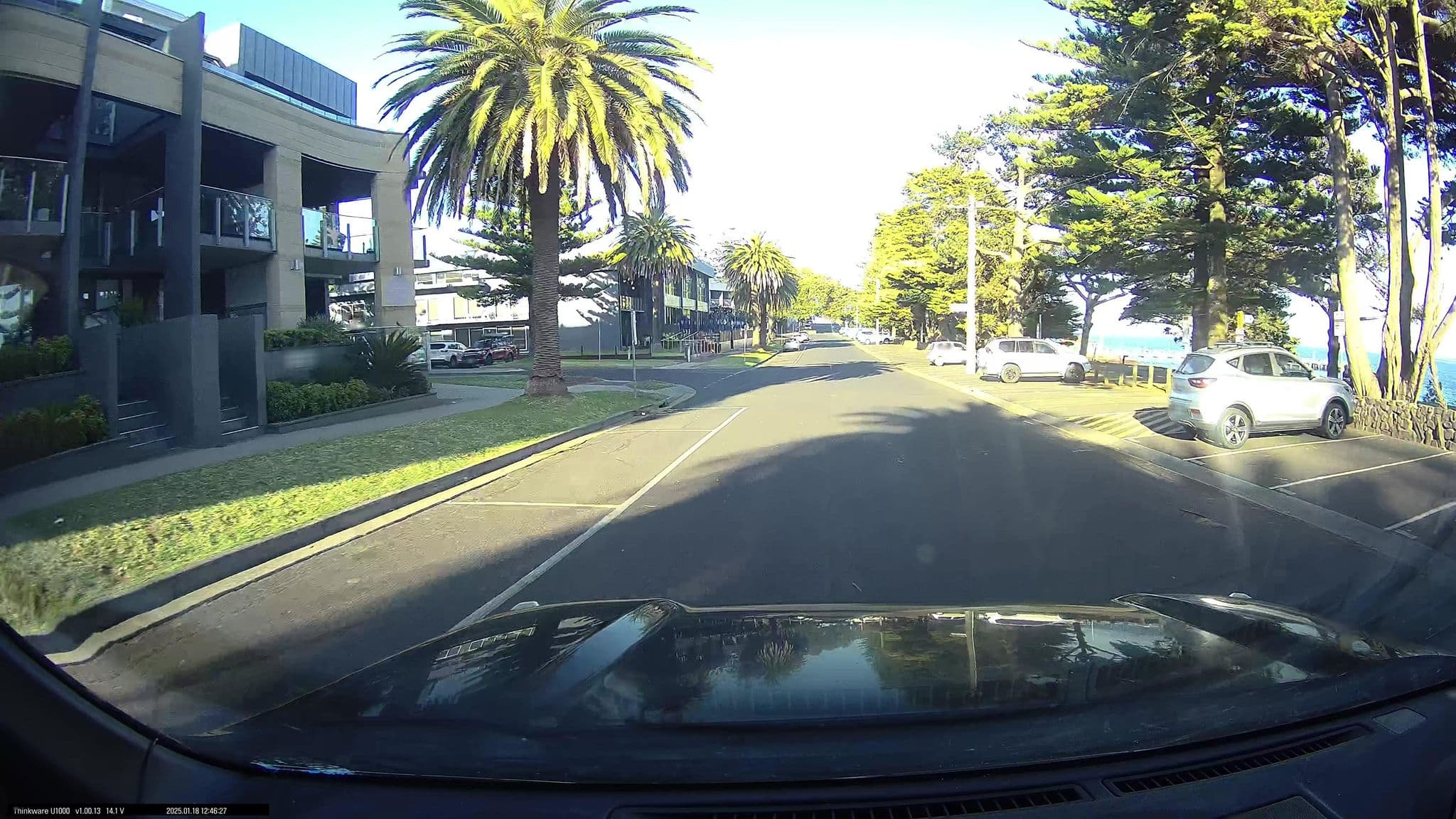 Street view near CScape Beachfront Apartment Cowes, Cowes — © maxim752 (CC BY-SA · Mapillary)