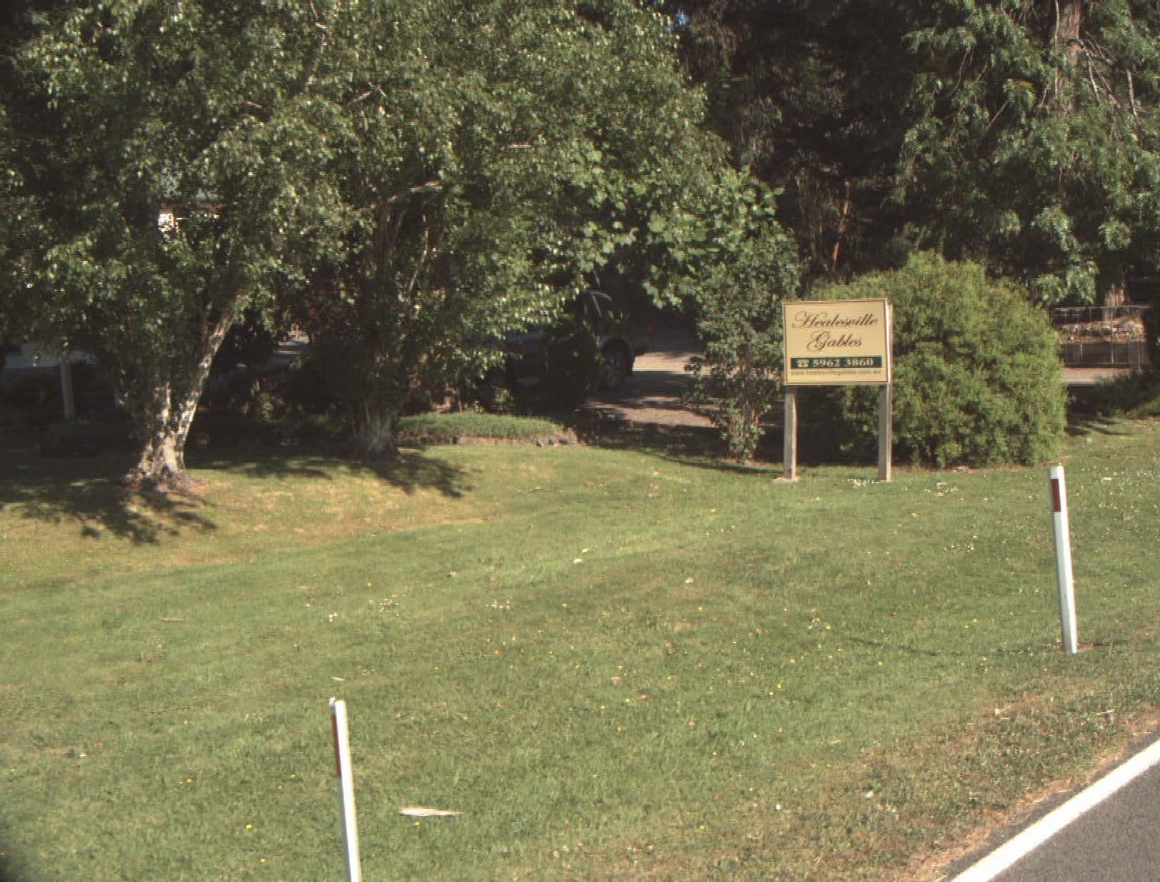 Street view near Healesville Gables, Healesville — © vicroads (CC BY-SA · Mapillary)