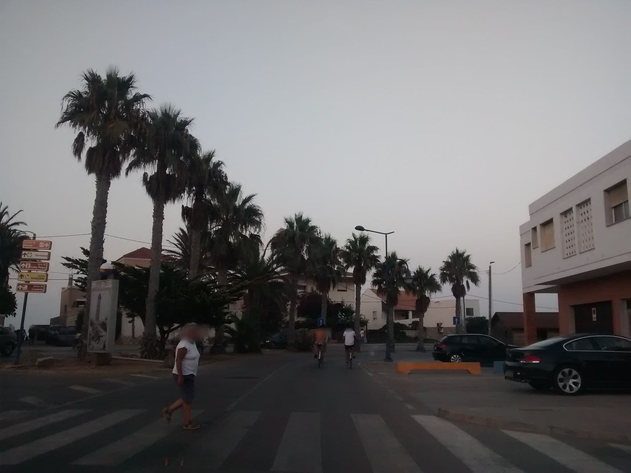 Street view near Noah's Pleasure Dome, La Manga del Mar Menor — © egofer (CC BY-SA · Mapillary)