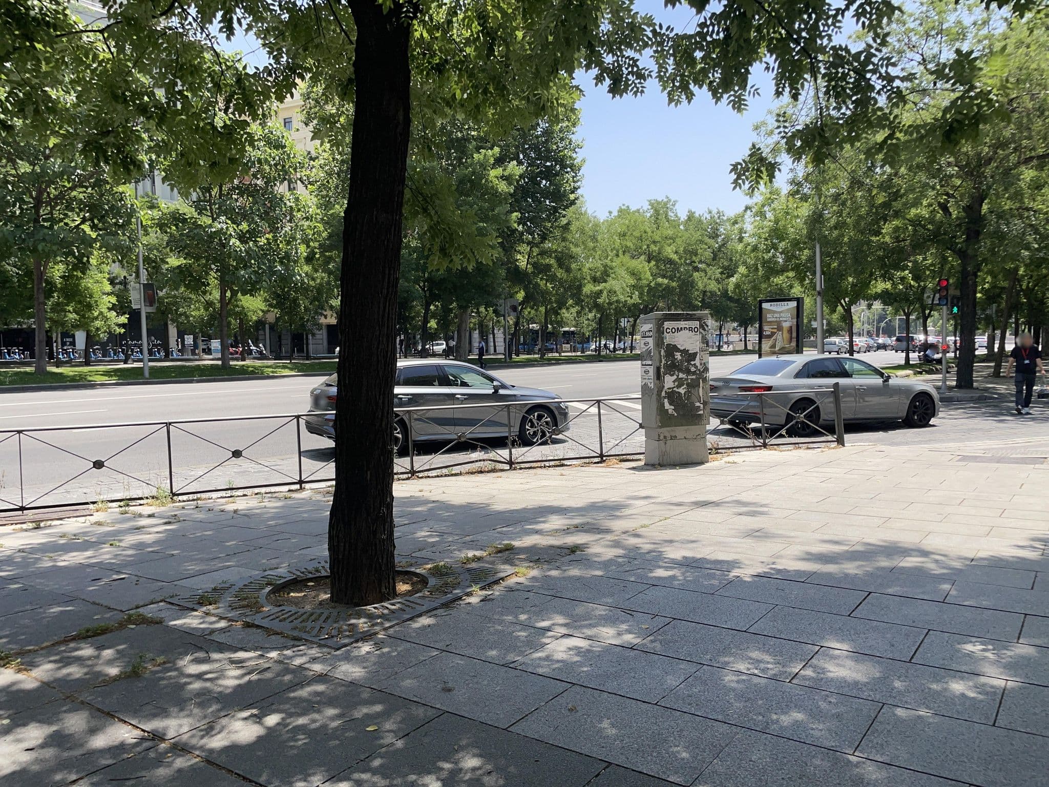 Street view near Meliá Castilla, Recoletos — © seraq (CC BY-SA · Mapillary)