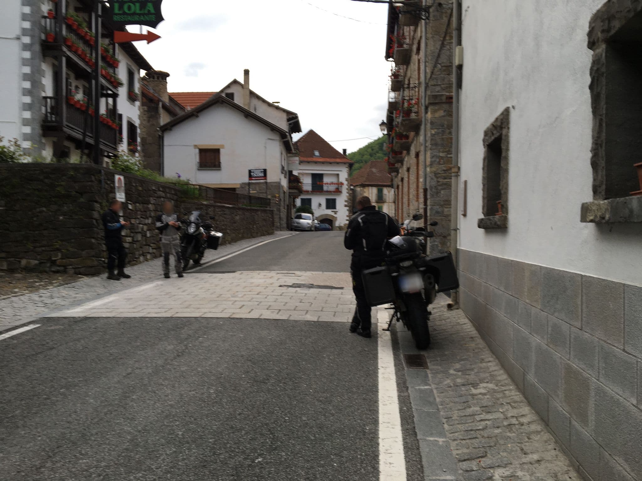 Street view near Garxo I y II, Aoiz — © pgorrindo (CC BY-SA · Mapillary)