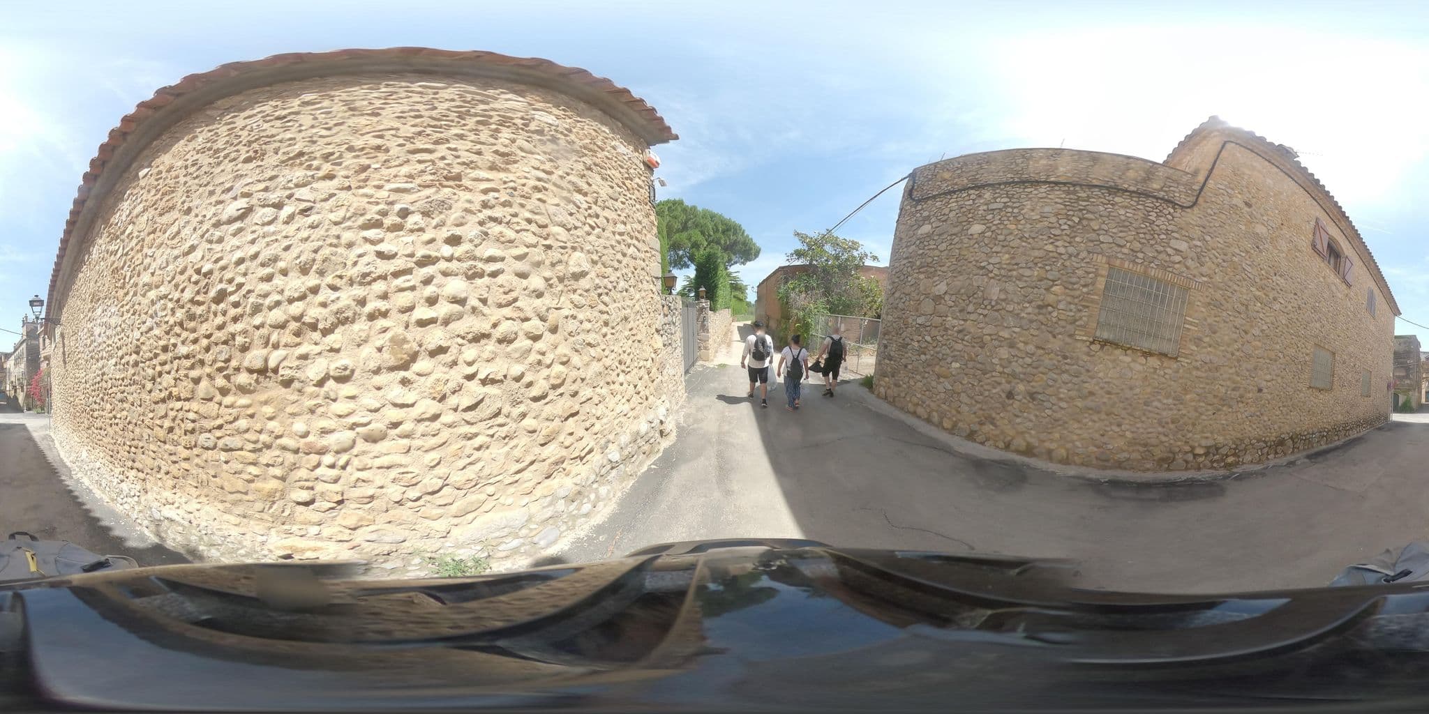 Street view near La Escapada Ventallo, l'Escala — © jlstanus (CC BY-SA · Mapillary)