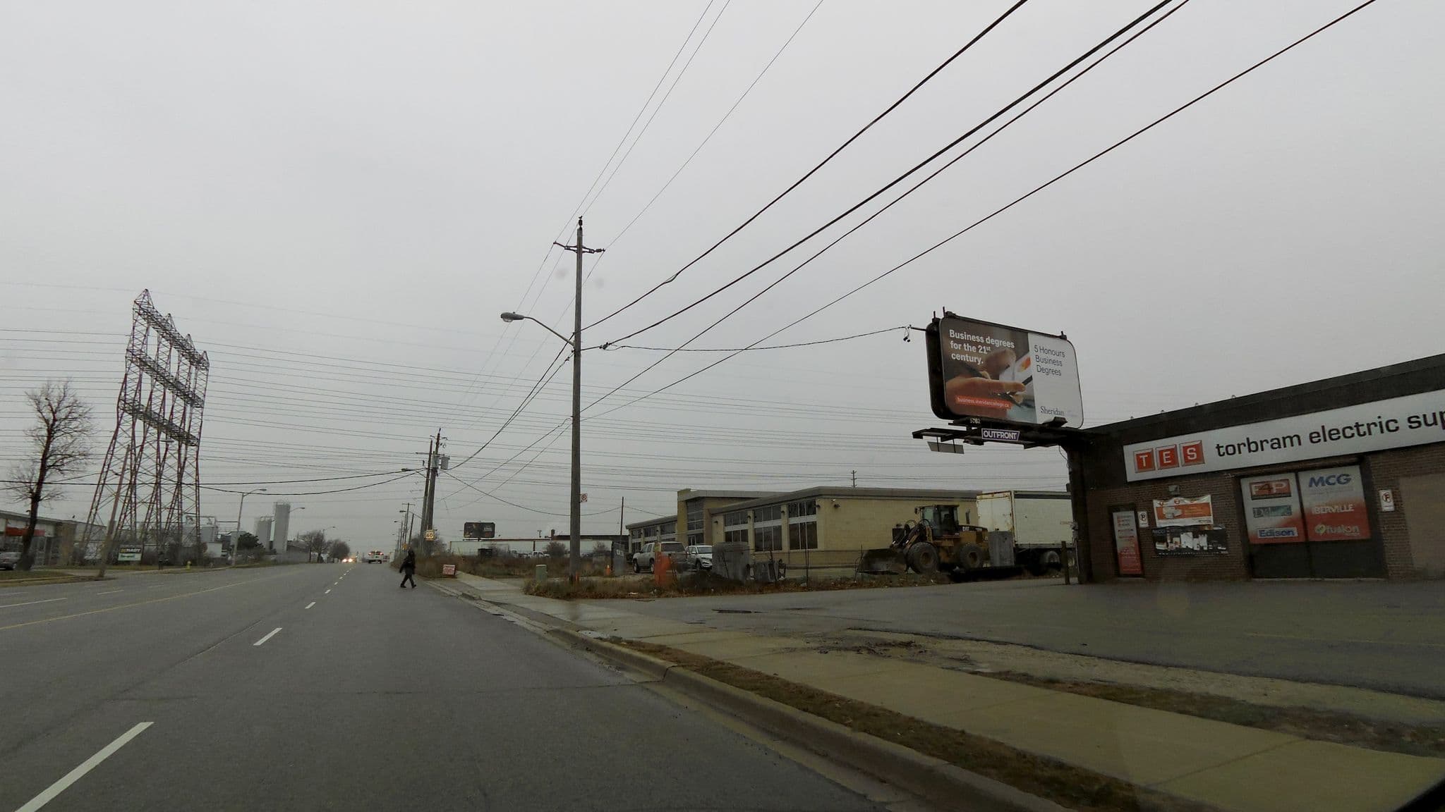 Street view near Days Hotel & Conference Centre, West Humber-Clairville — © bootprint (CC BY-SA · Mapillary)