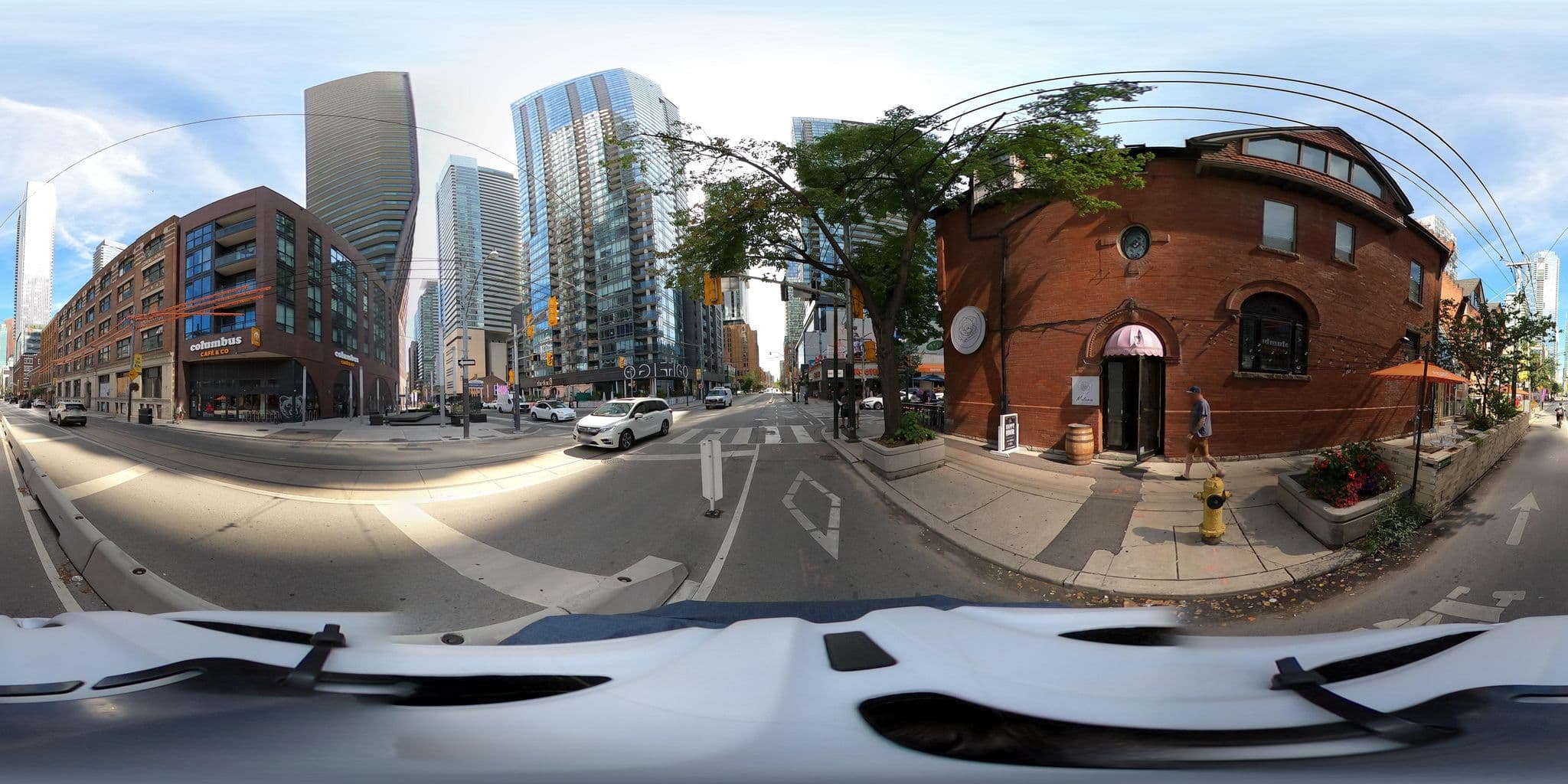 Street view near The Pinnacle on Adelaide, Kensington-Chinatown — © tallcoleman (CC BY-SA · Mapillary)