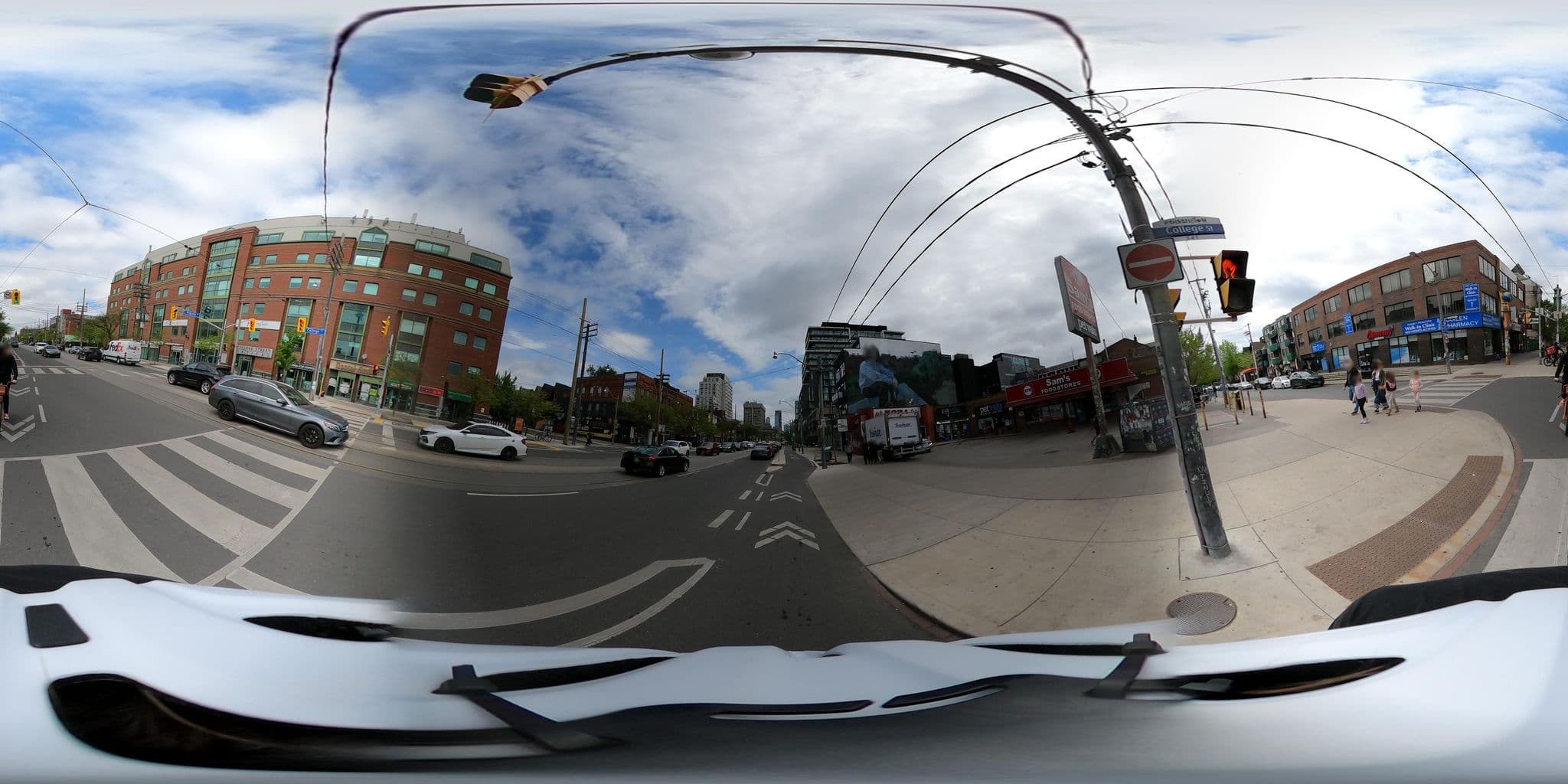 Street view near Apricot Inn, Kensington-Chinatown — © tallcoleman (CC BY-SA · Mapillary)