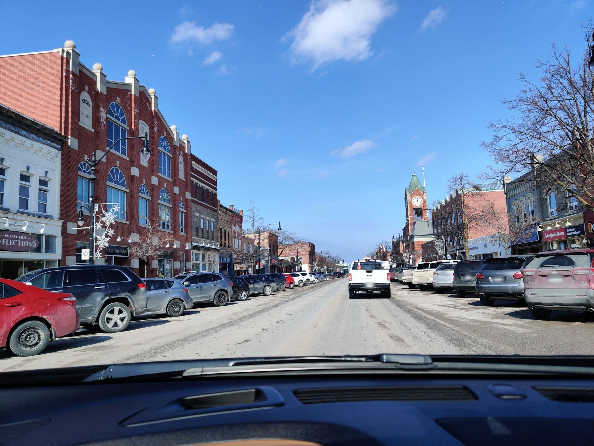 Street view near Yogen Fruz, Collingwood — © mappymapmap (CC BY-SA · Mapillary)