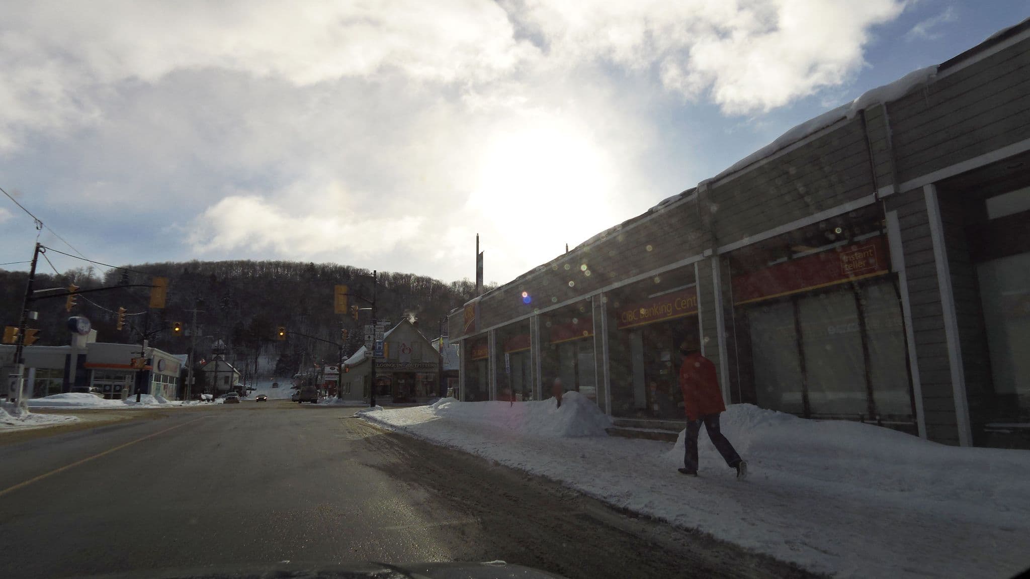 Street view near Lakeview Lodge, Haliburton Village — © bootprint (CC BY-SA · Mapillary)