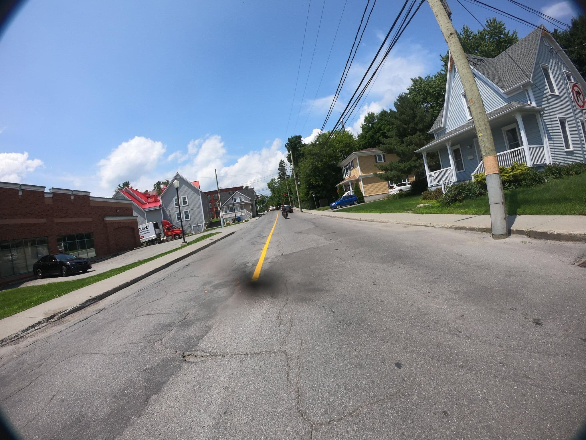 Street view near Ici & Maintenant, Magog — © pfbreton (CC BY-SA · Mapillary)