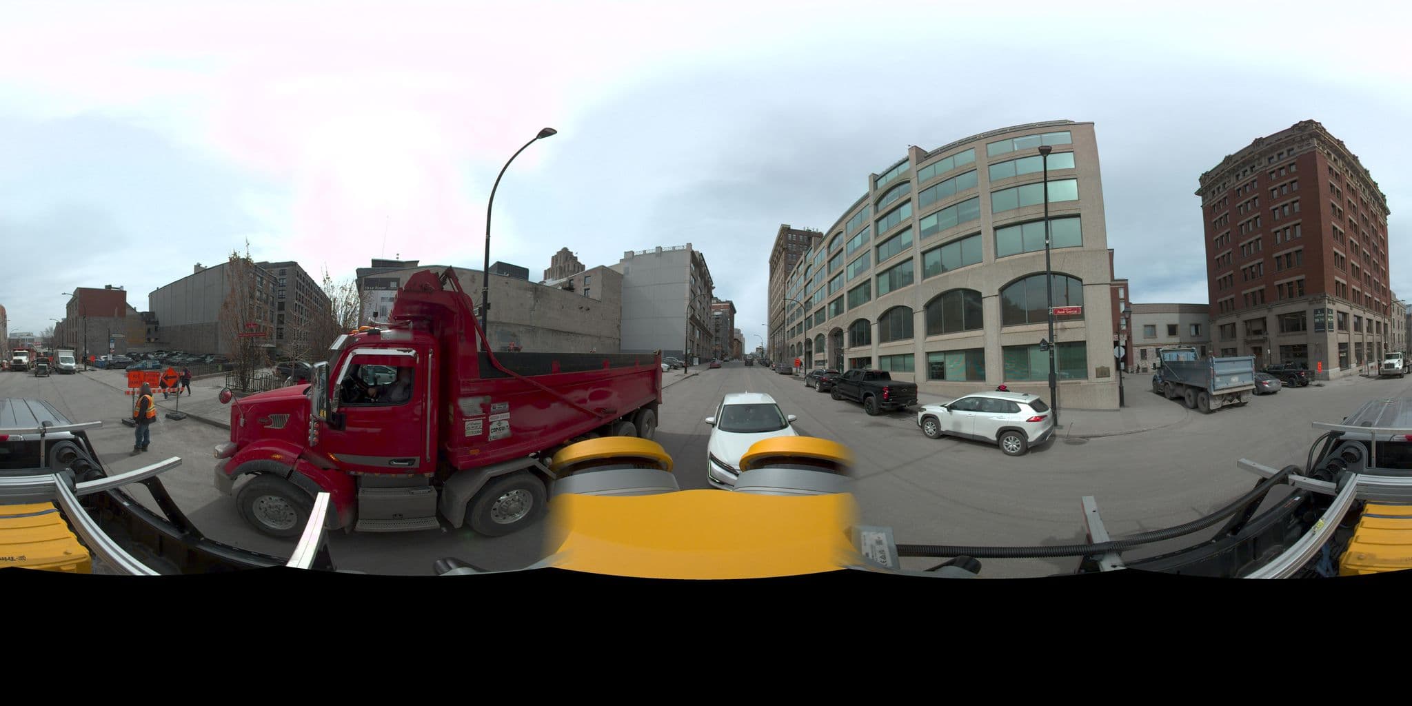 Street view near Le Sous-bois, Vieux-Montréal — © VdM (CC BY-SA · Mapillary)