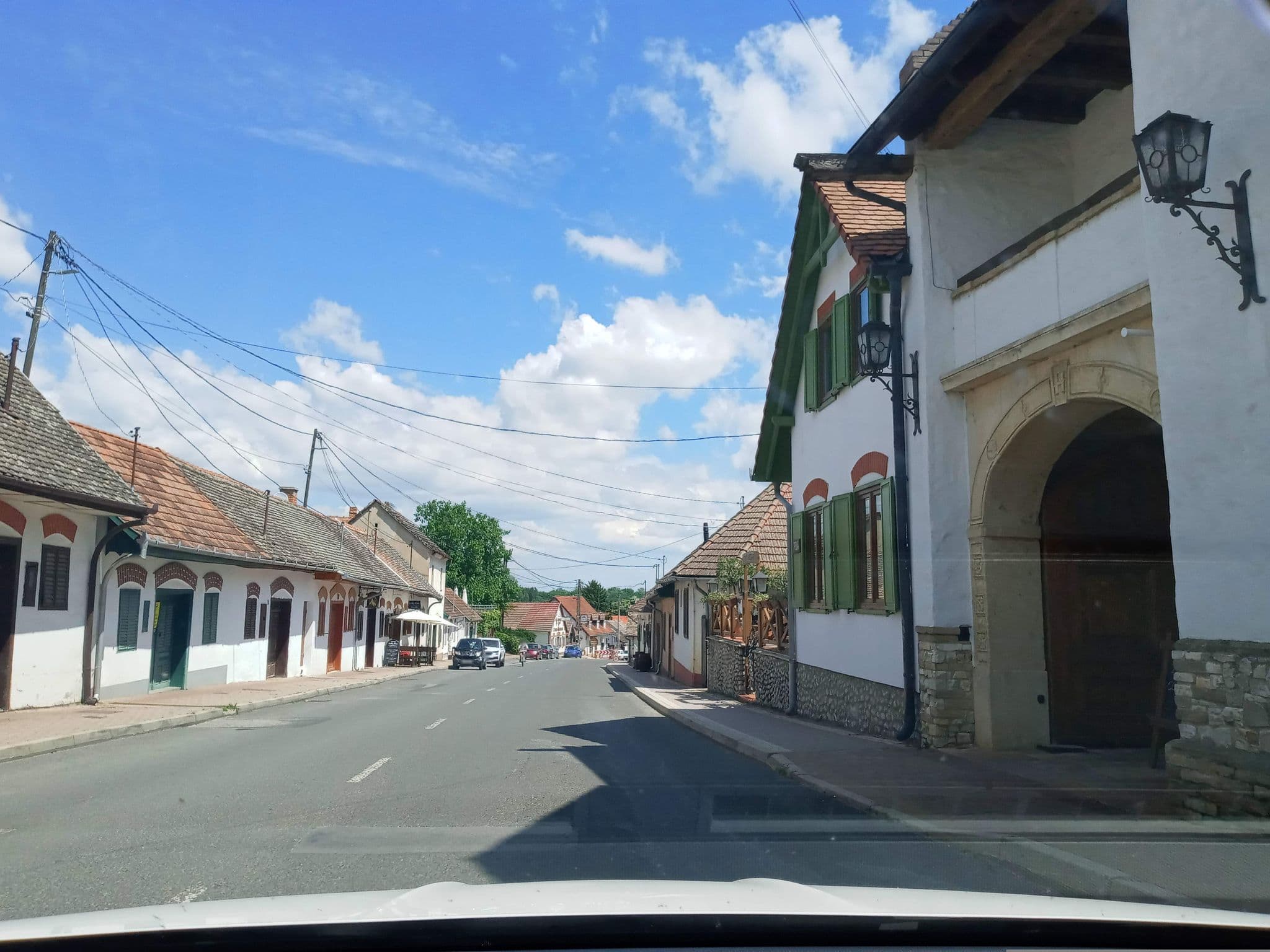 Street view near Vitényi Pince-Panzió, Villány — © magyarsi (CC BY-SA · Mapillary)